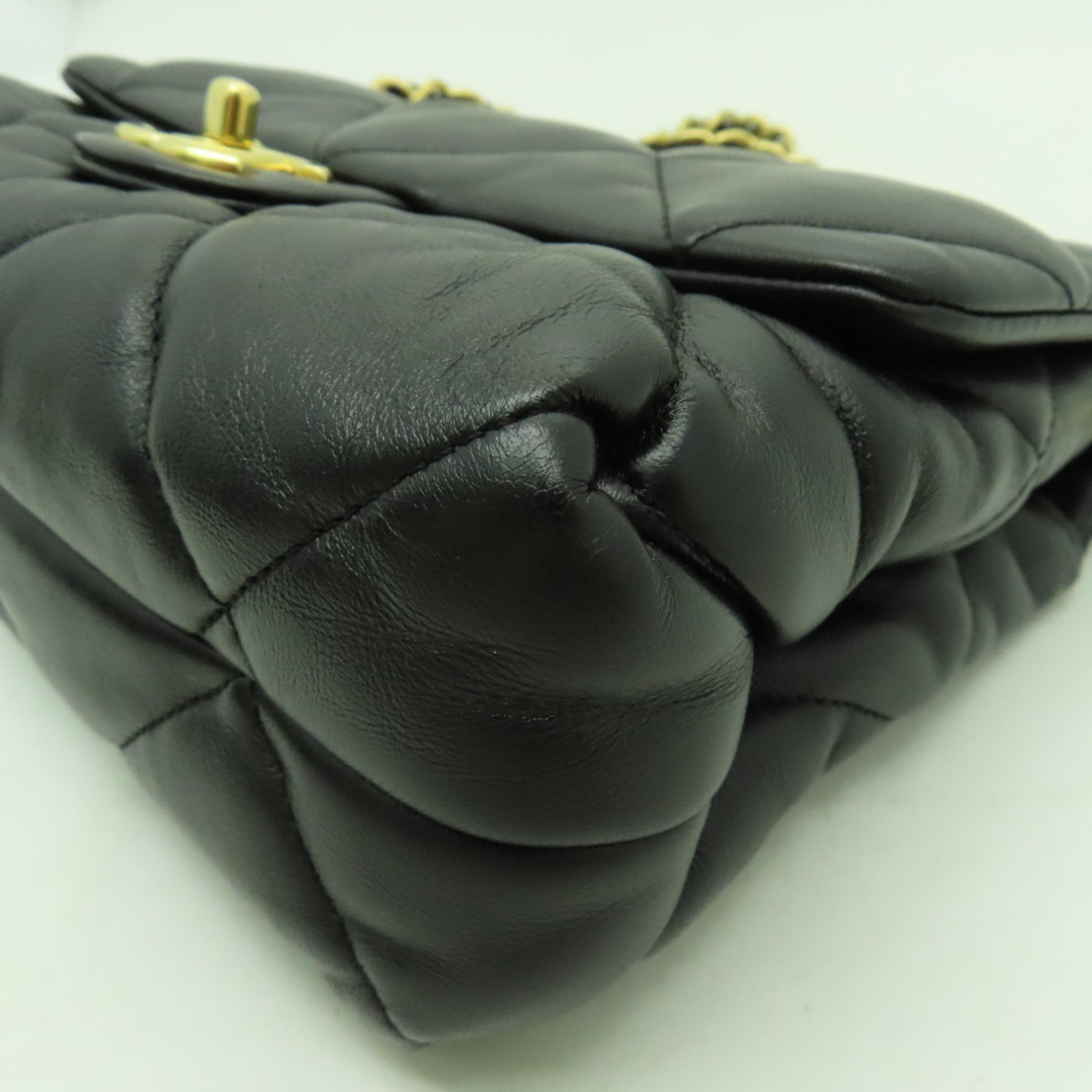 CHANEL 菱格羊皮皮革Chain Shoulder金扣手挽肩背兩用袋黑色