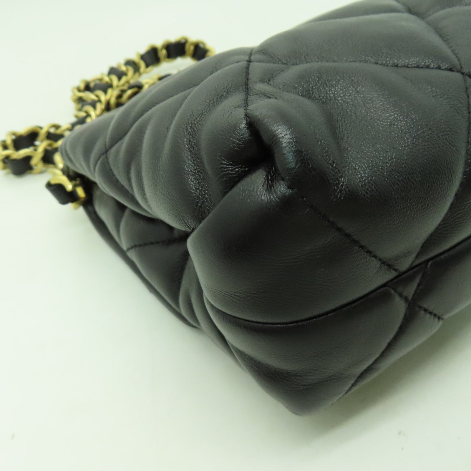 CHANEL 菱格羊皮皮革Chain Shoulder金扣手挽肩背兩用袋黑色