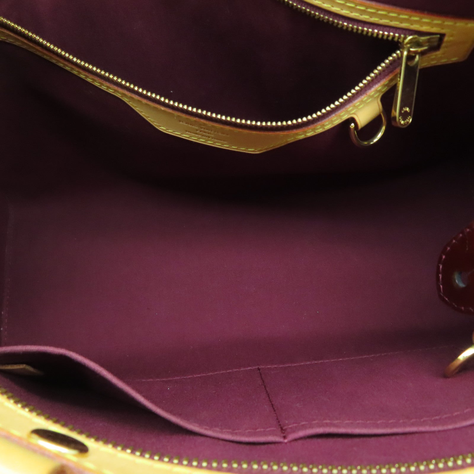 LOUIS VUITTON Monogram Vernis Brea MM金扣手挽肩背两用袋酒红色