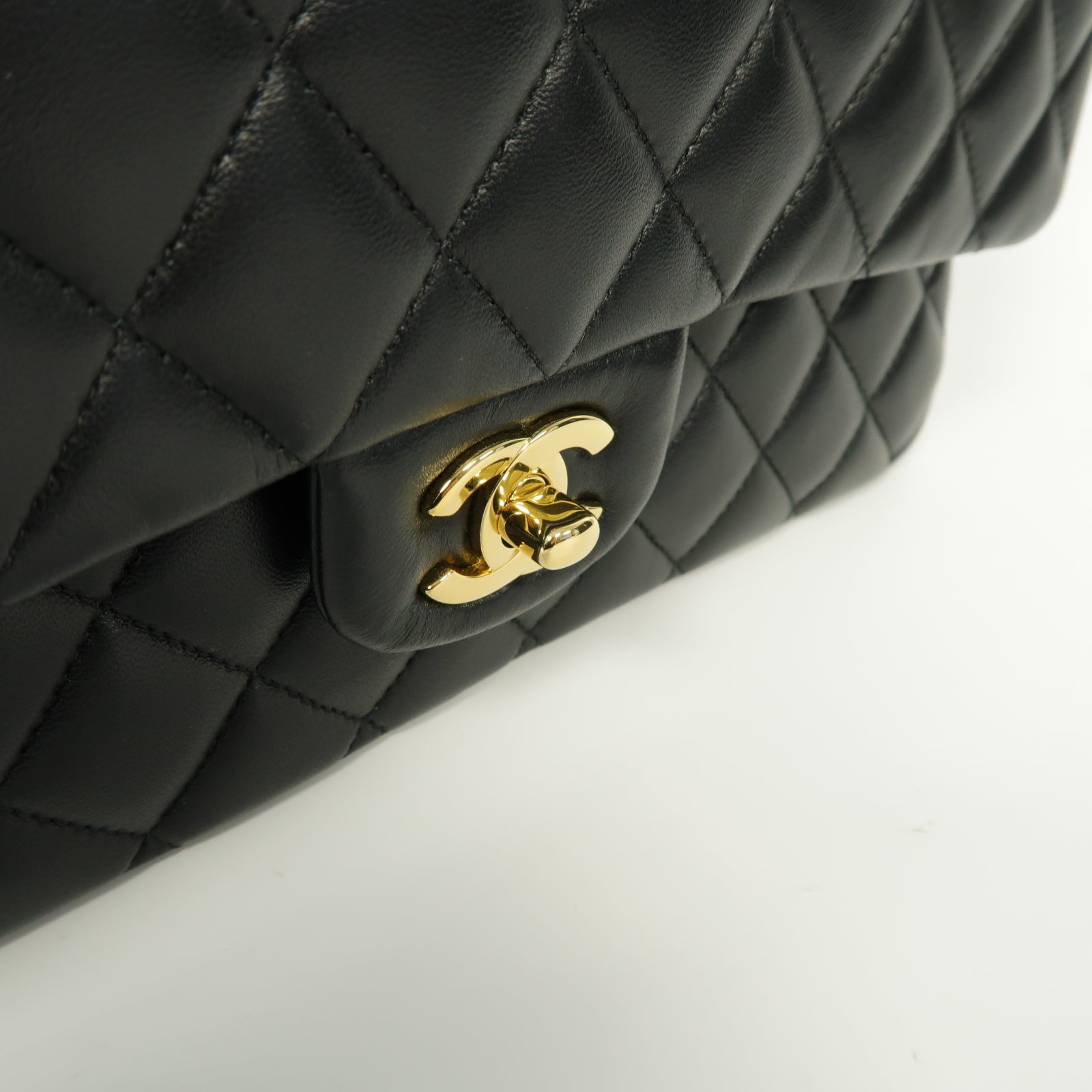 CHANEL 菱格羊皮皮革Classic 25金扣鏈帶肩背袋黒色