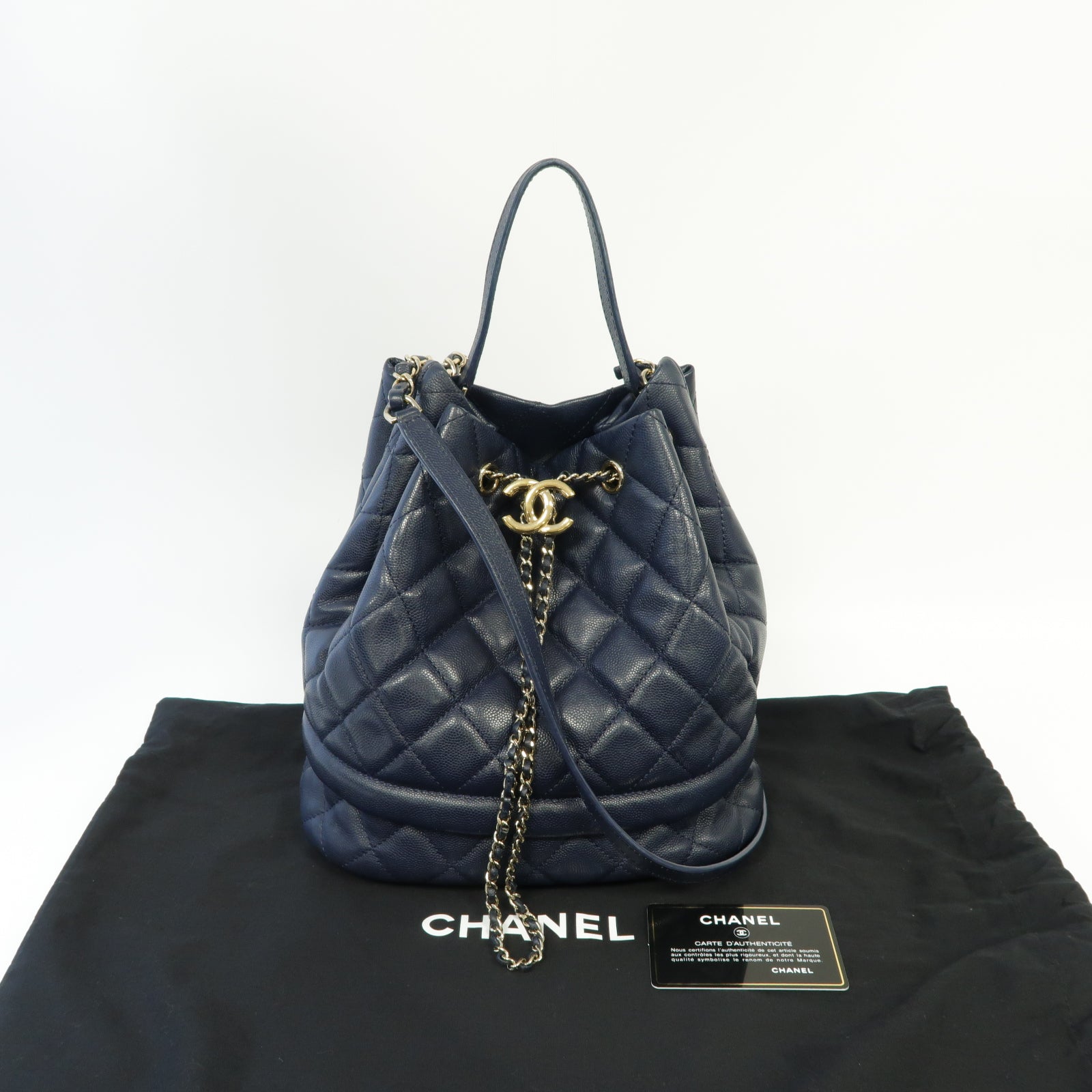 CHANEL 菱格Caviar皮革Bucket Bag金扣手挽肩背兩用袋藍色