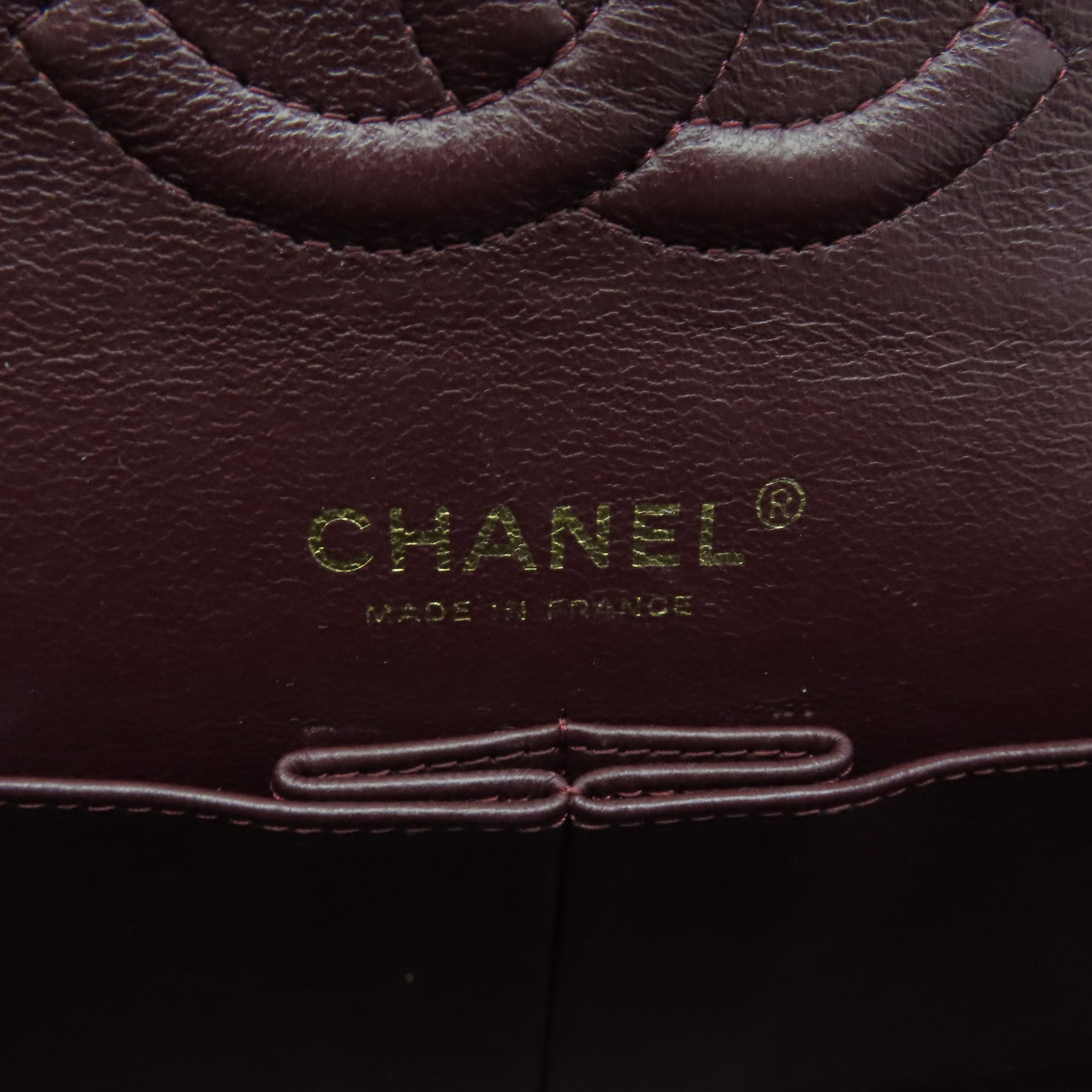 CHANEL 菱格羊皮皮革Classic Medium Bag金扣链带肩背袋黑色