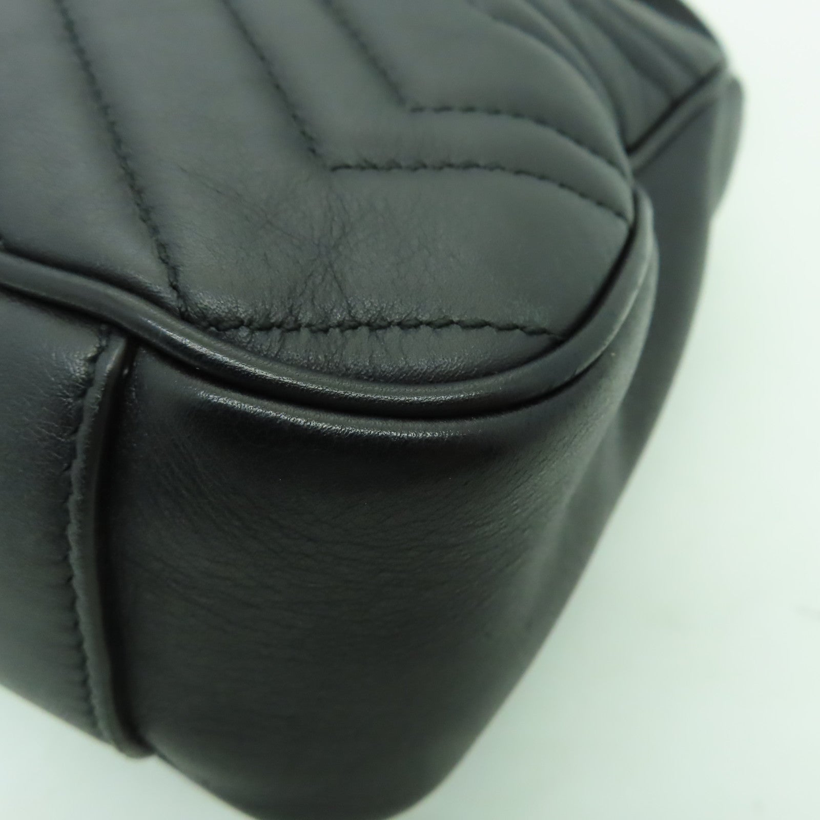 GUCCI 牛皮皮革GG Marmont Bag金扣鏈帶肩背袋黒色