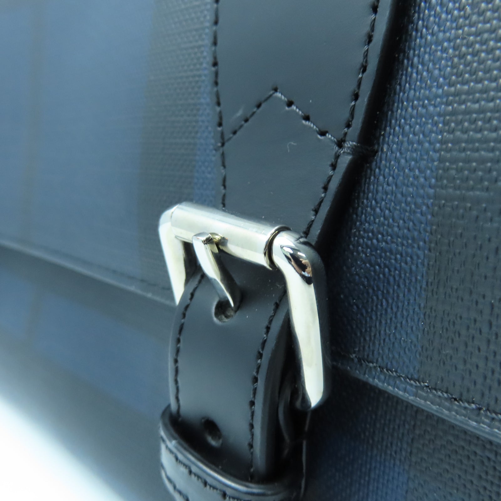BURBERRY 塗層帆布Shoulder Bag銀扣肩背袋黑色/藍色