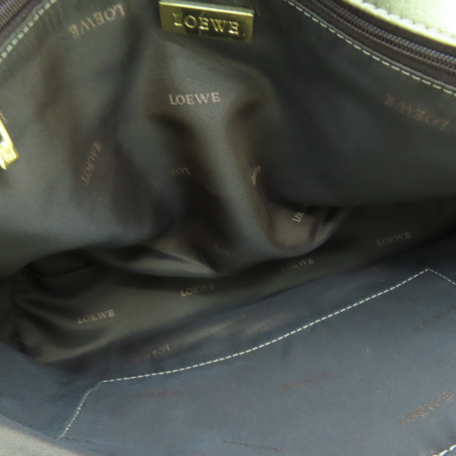 LOEWE 羊皮皮革Hand Bag金扣手挽袋金色