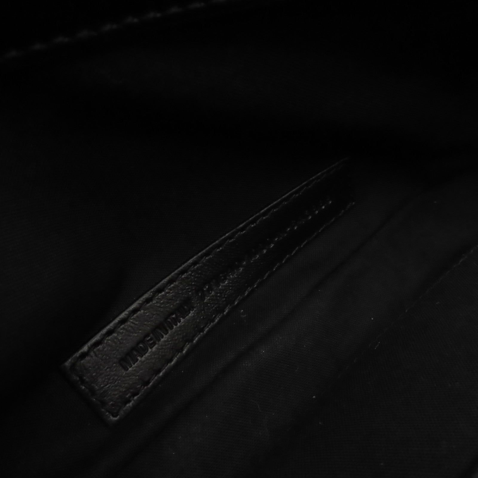 BALENCIAGA 牛皮皮革Le Cagole Small Sling Bag銀扣肩背袋黑色
