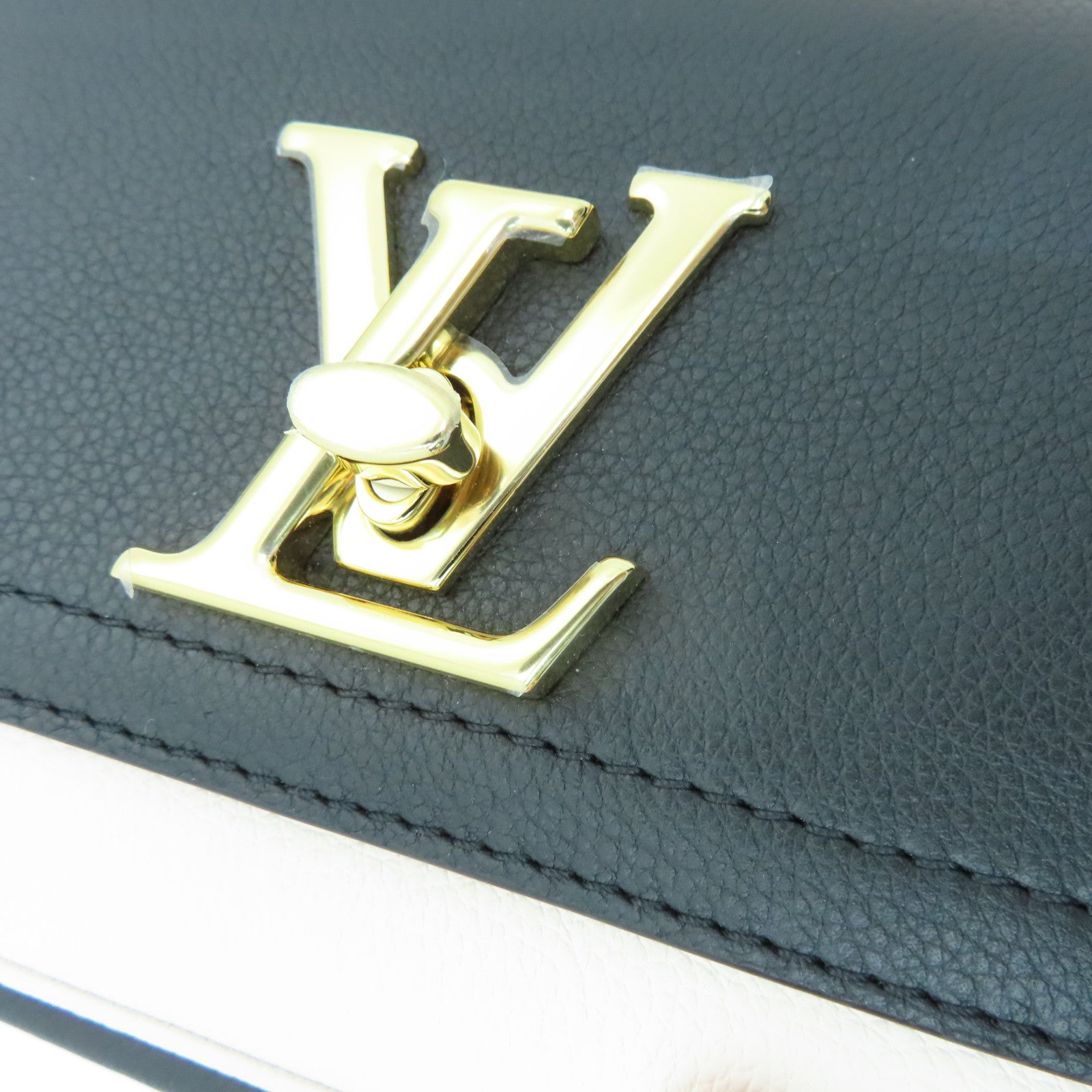 LOUIS VUITTON 牛皮皮革Lockme Tender金扣肩背袋黑色