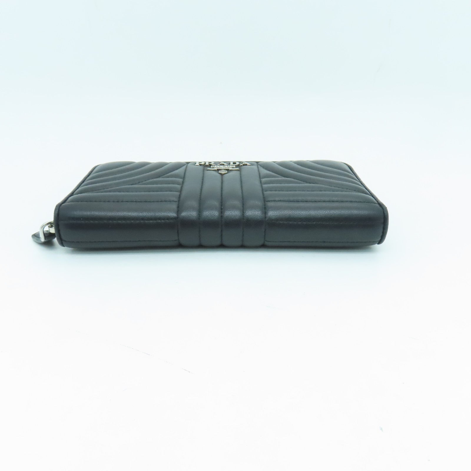 PRADA 牛皮皮革Long Wallet銀扣長錢包黑色