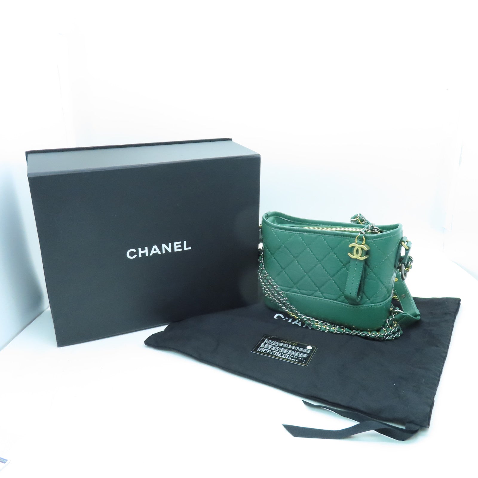 CHANEL 菱格Aged Calf皮革Small Gabrielle金银扣链带肩背袋绿色
