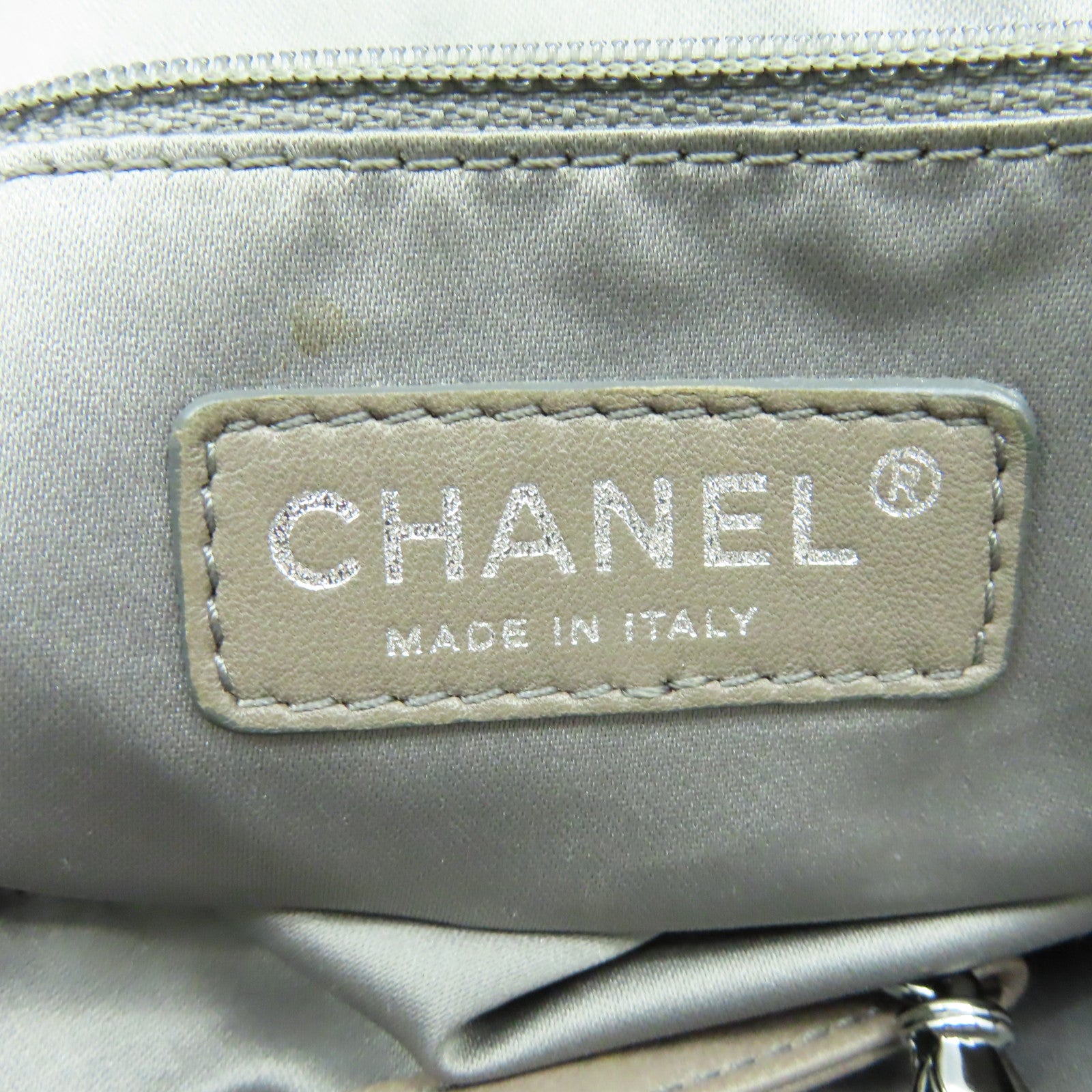 CHANEL 漆皮皮革Chain Shoulder Bag链带肩背袋黑色