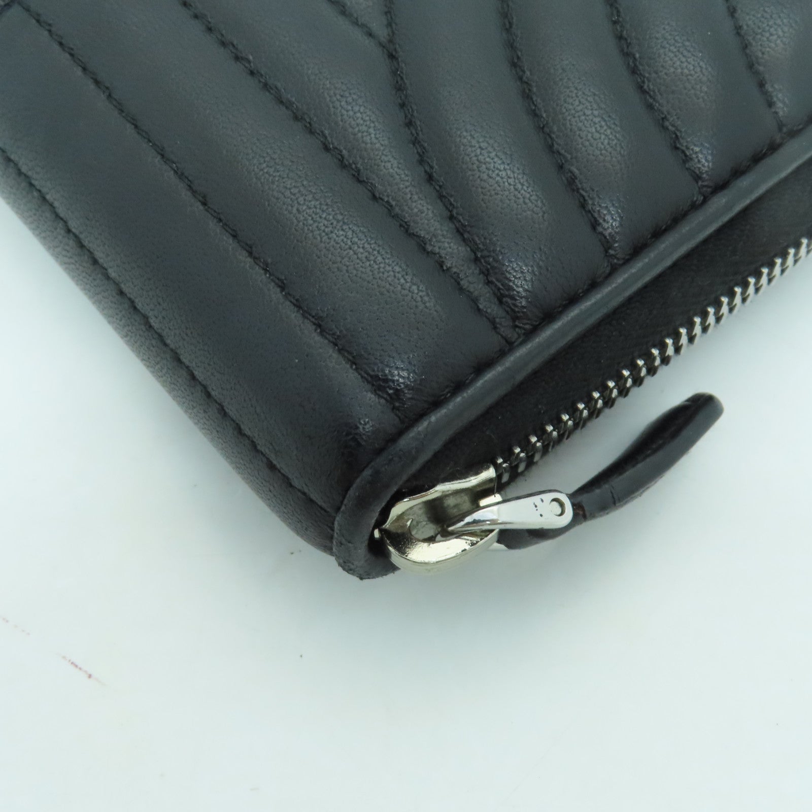 PRADA 牛皮皮革Long Wallet銀扣長錢包黑色