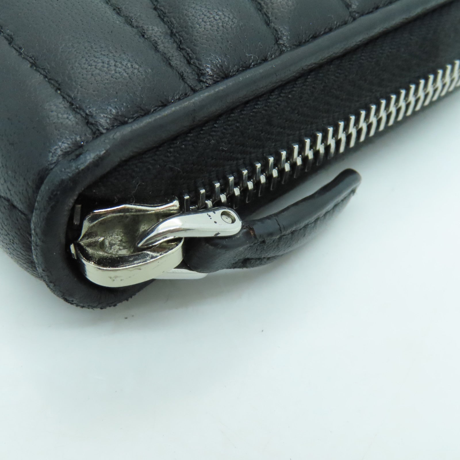 PRADA 牛皮皮革Long Wallet銀扣長錢包黑色