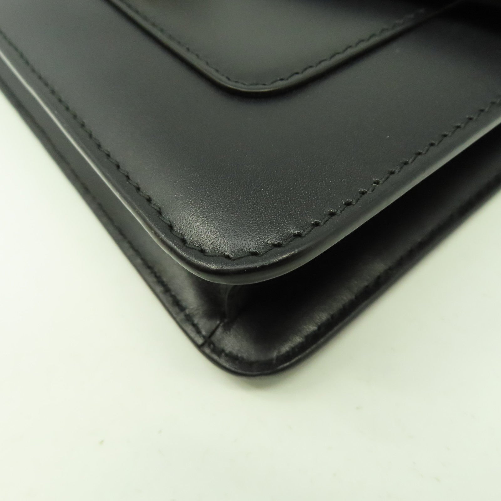BVLGARI 牛皮皮革Chain Bag金扣鏈帶肩背袋黑色