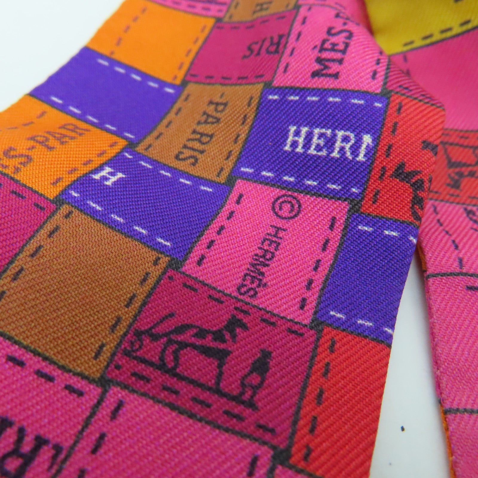 HERMES 絲質Twilly絲巾彩色