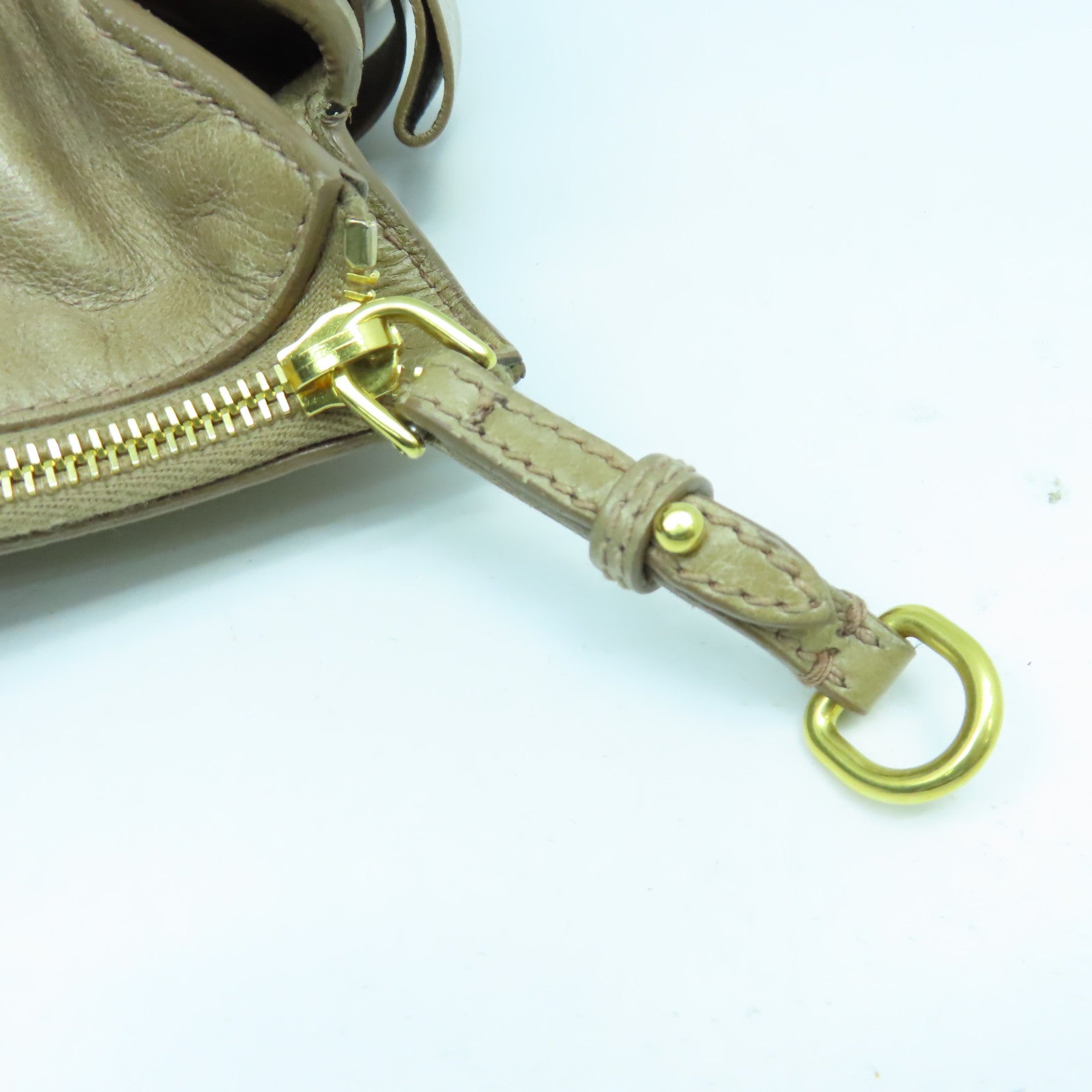 Miu Miu 牛皮皮革2 Way Shoulder金扣手挽肩背兩用袋啡色