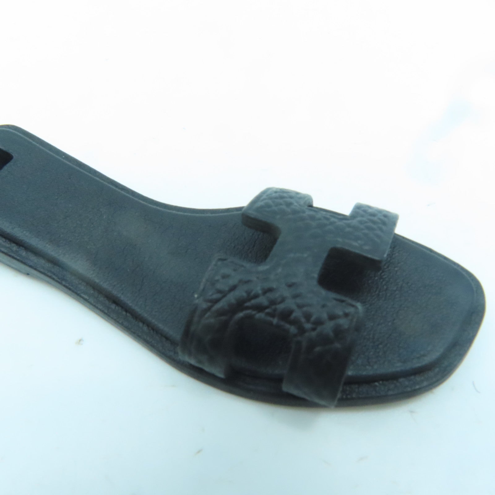 HERMES 皮革Oran Nano Charm掛飾黑色