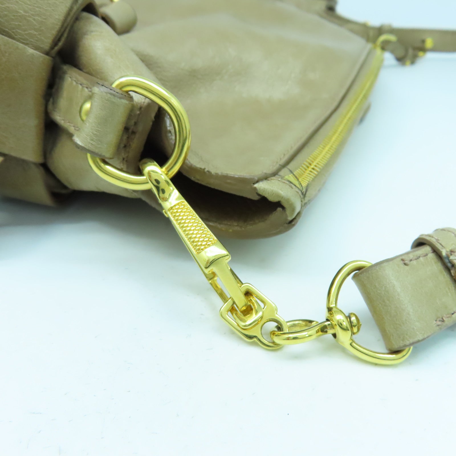 Miu Miu 牛皮皮革2 Way Shoulder金扣手挽肩背兩用袋啡色