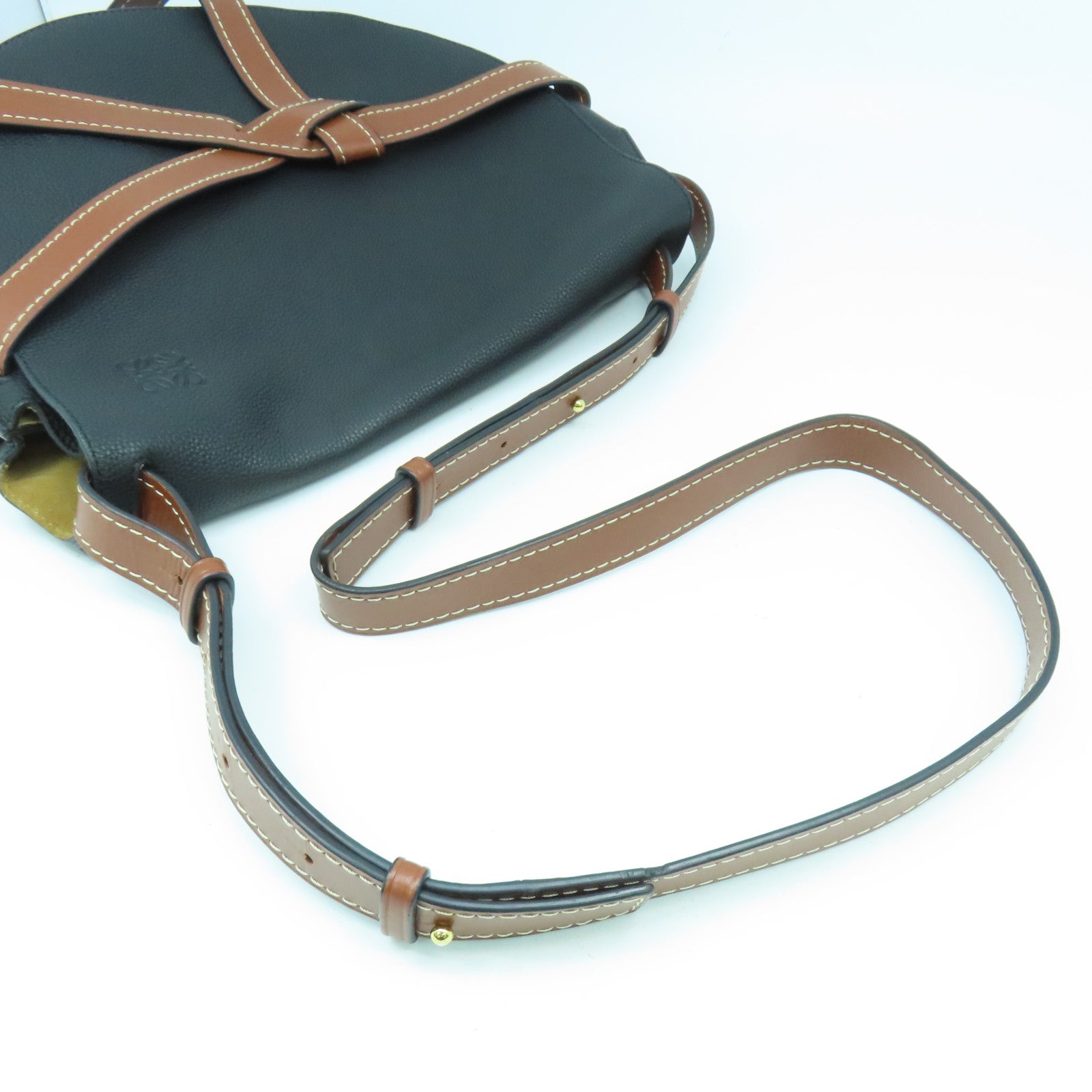 LOEWE 牛皮皮革Gate Large金扣肩背袋黑色