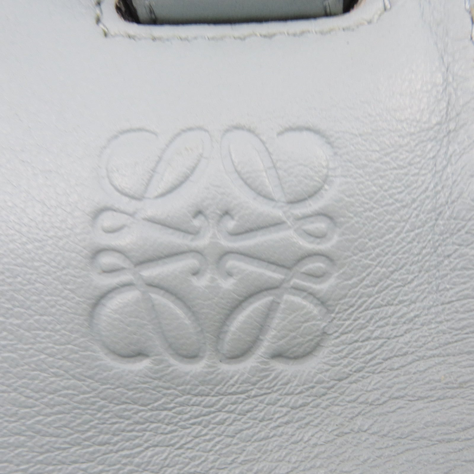 LOEWE 牛皮皮革Hammock銀扣肩背袋淺藍色
