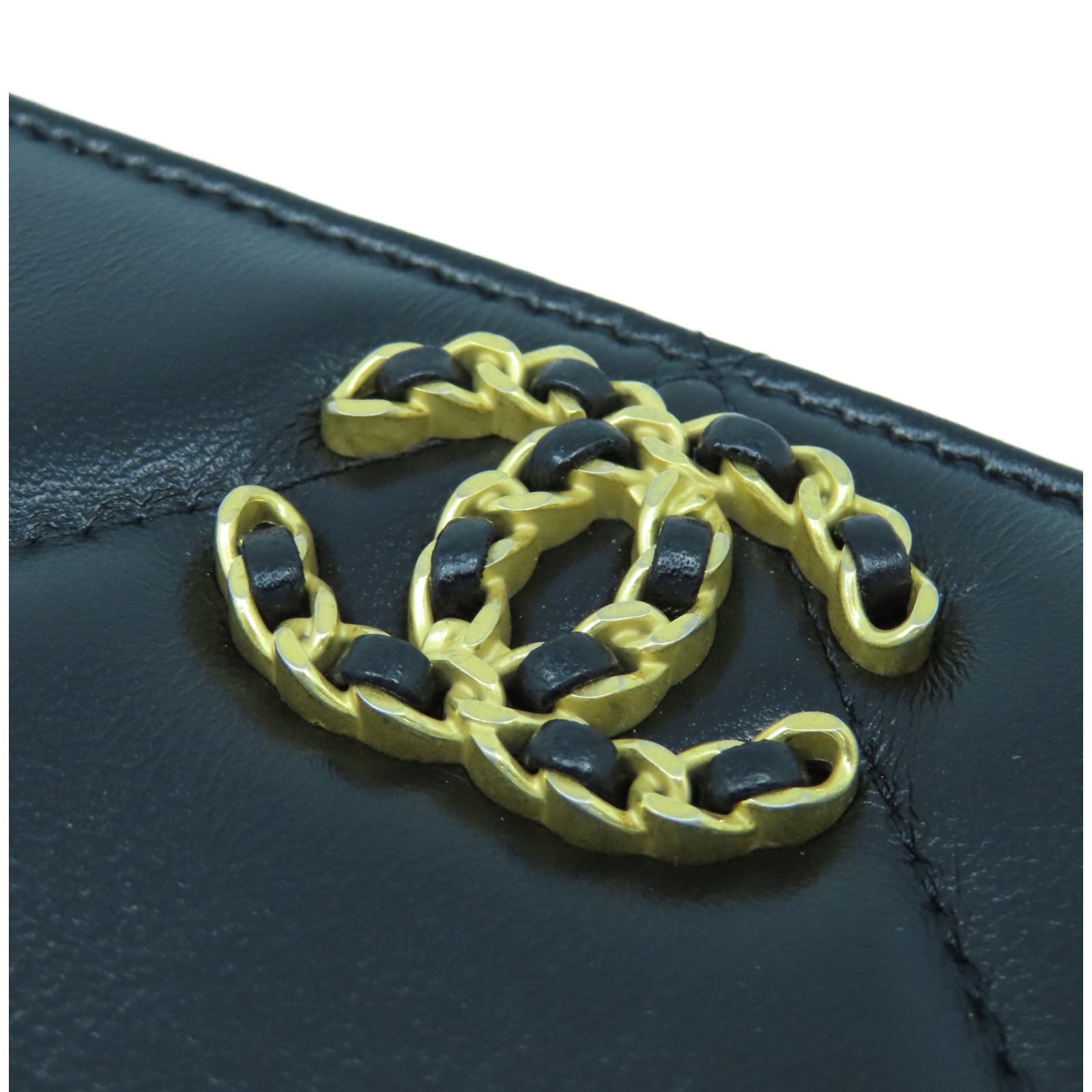 CHANEL 菱格羊皮皮革Pouch Wallet金扣手拿包黑色