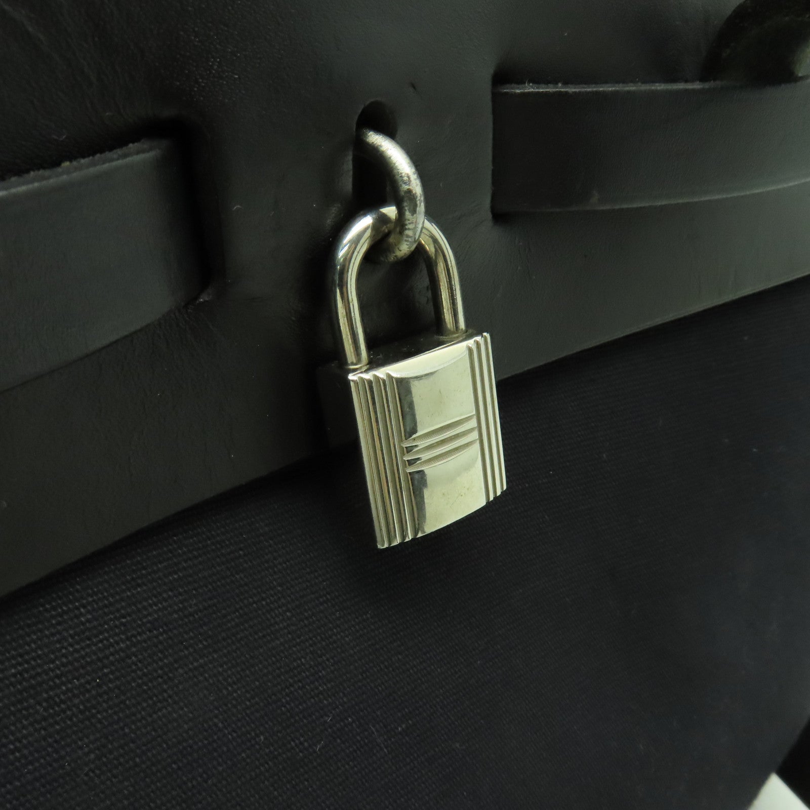 HERMES 帆布Her Line PM銀扣背包黒色