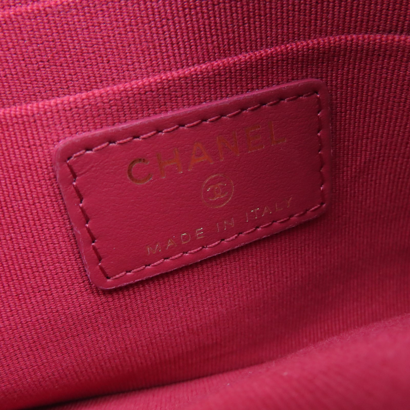 CHANEL 菱格羊皮皮革Pouch Wallet金扣手拿包黑色