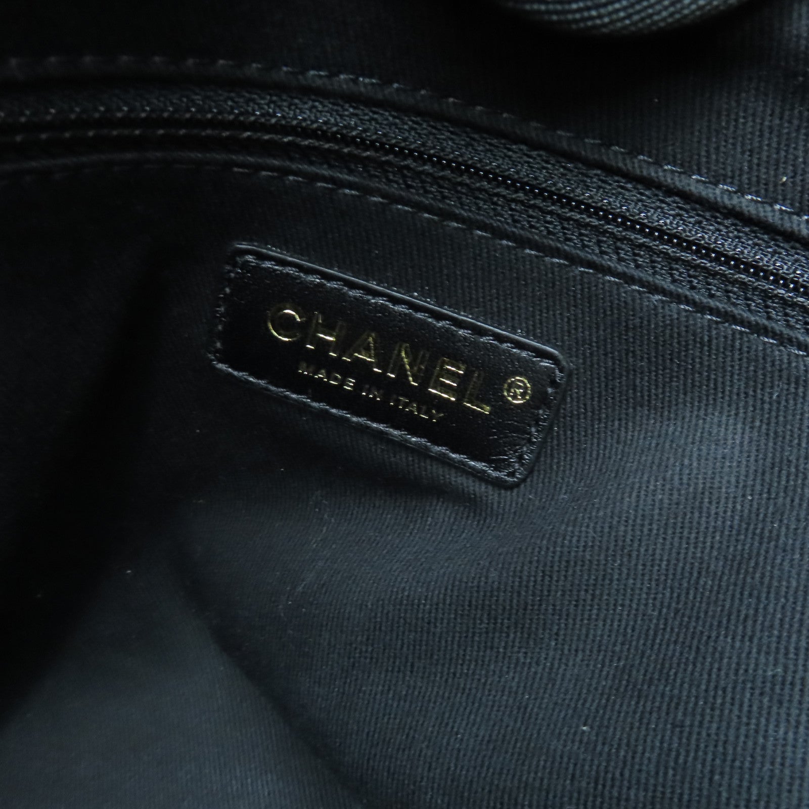 CHANEL 帆布Deauville Tote Bag金扣鏈帶肩背袋黑色