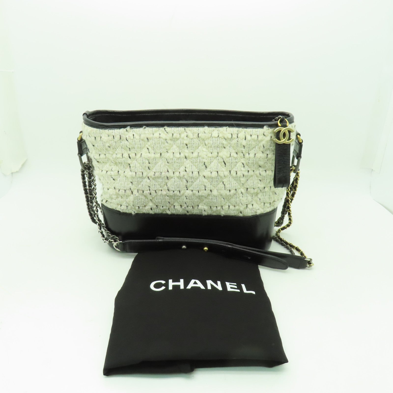 CHANEL 【激減優惠】斜紋軟呢Gabrielle Hobo金扣/銀扣鏈帶肩背袋白色/黒色