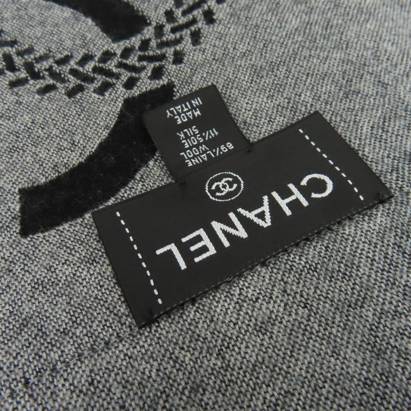 CHANEL 羊毛/絲質Scarf圍巾灰色/黑色