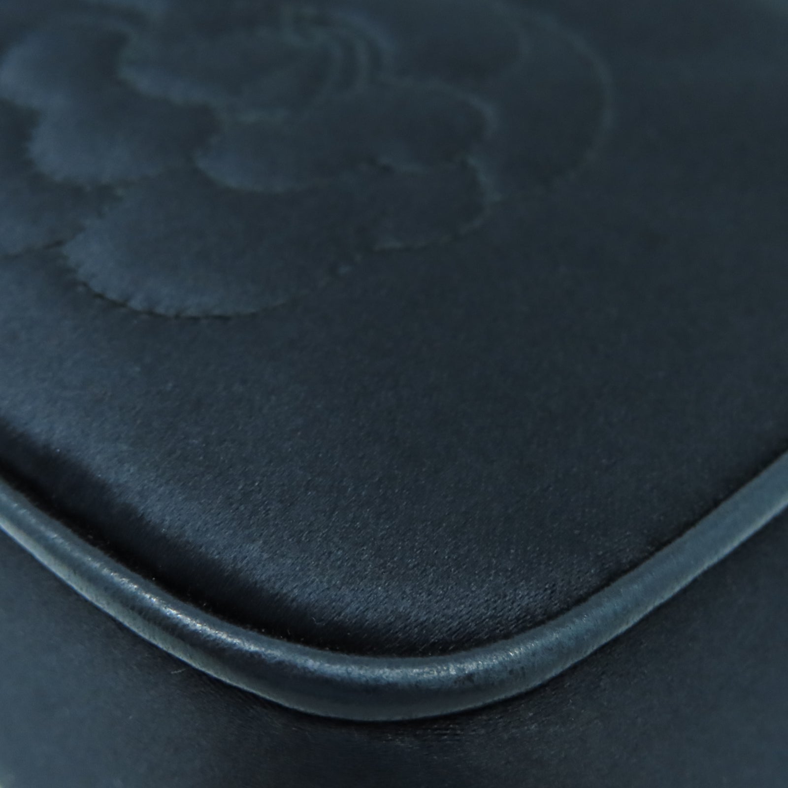 CHANEL 帆布Chain Shoulder金扣鏈帶肩背袋黑色