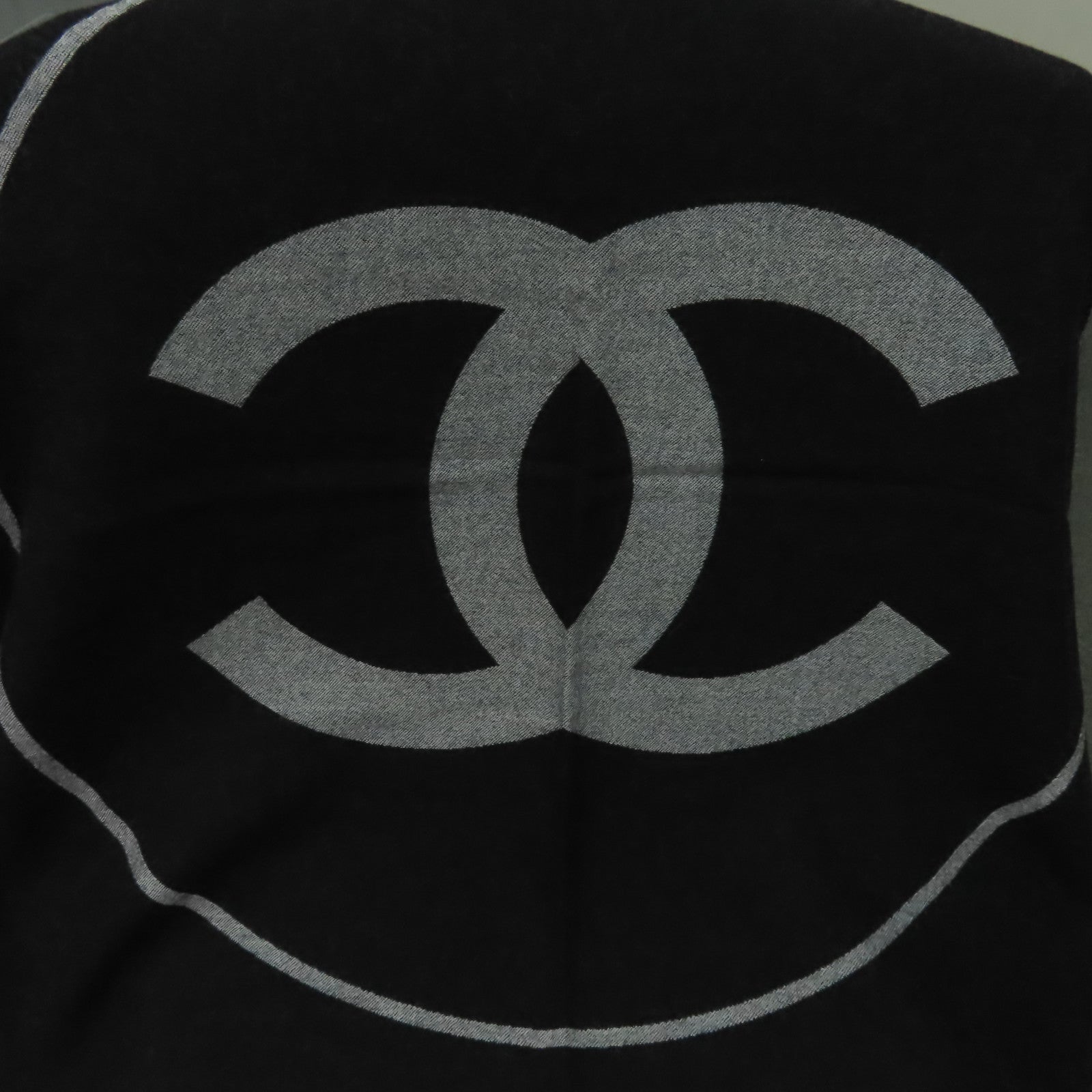 CHANEL 羊毛/絲質Scarf圍巾灰色/黑色