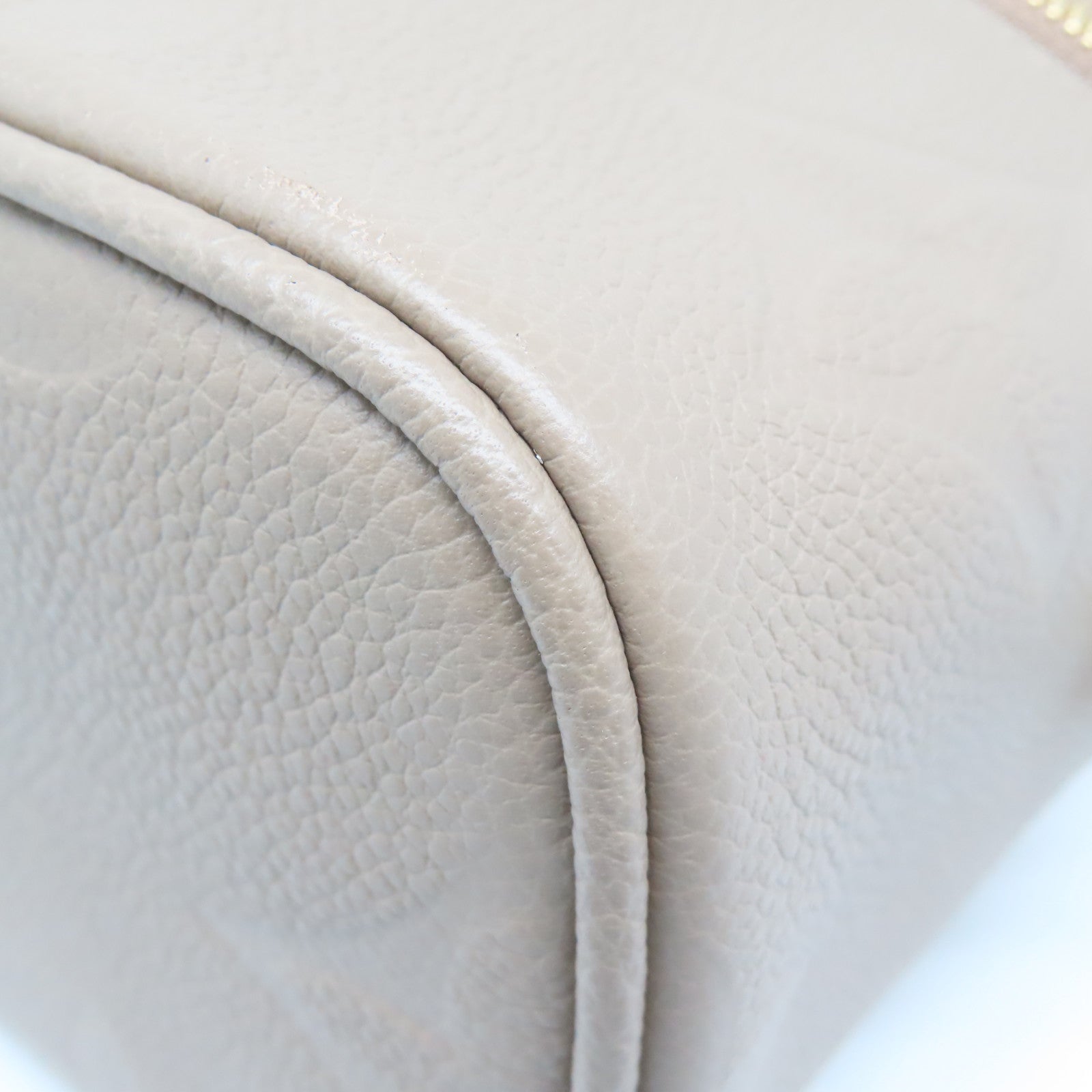 LOUIS VUITTON Monogram Empreinte Vanity PM金扣手挽肩背两用袋米色