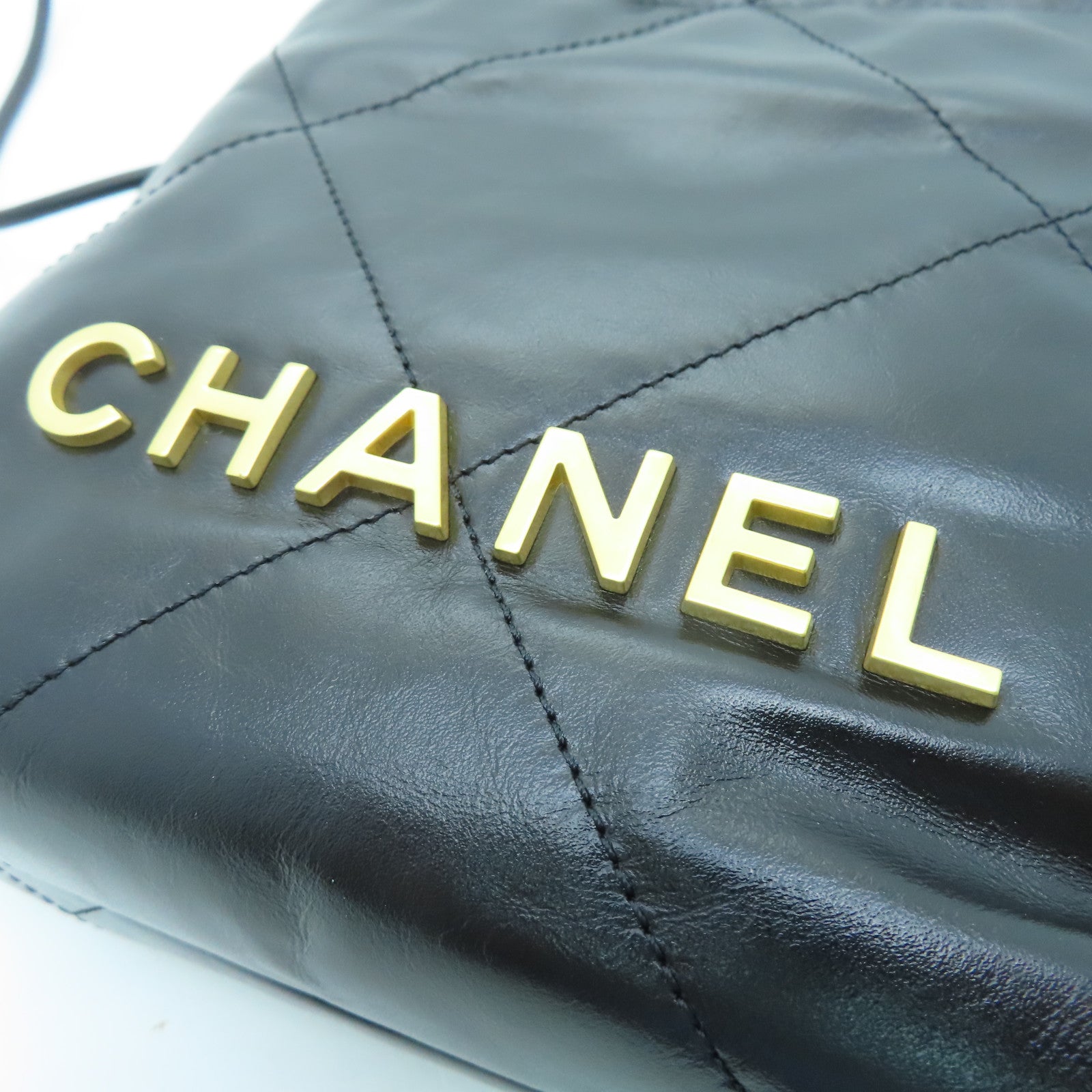 CHANEL 菱格羊皮皮革Mini 22金扣鏈帶肩背袋黑色