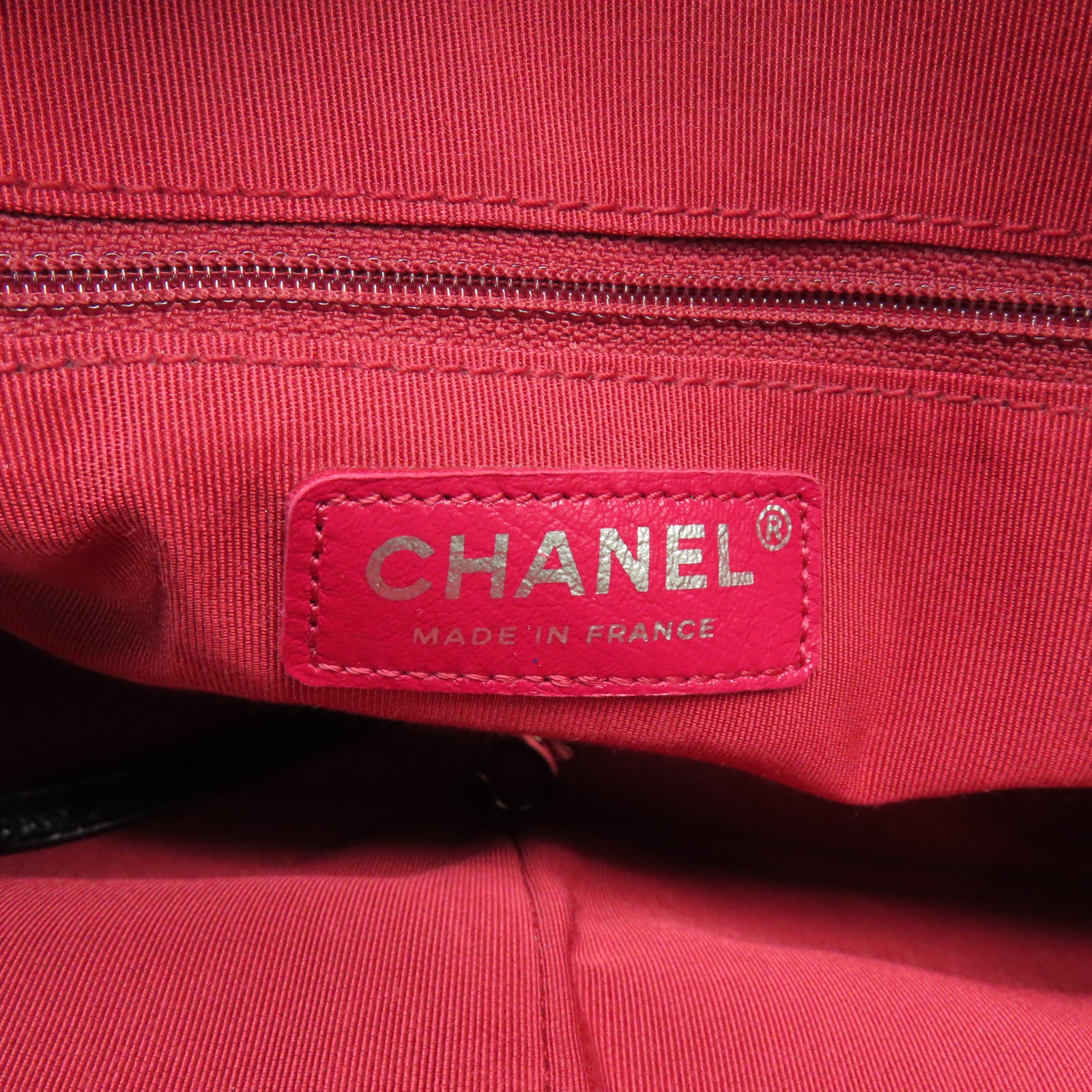 CHANEL 【激減優惠】斜紋軟呢Gabrielle Hobo金扣/銀扣鏈帶肩背袋白色/黒色