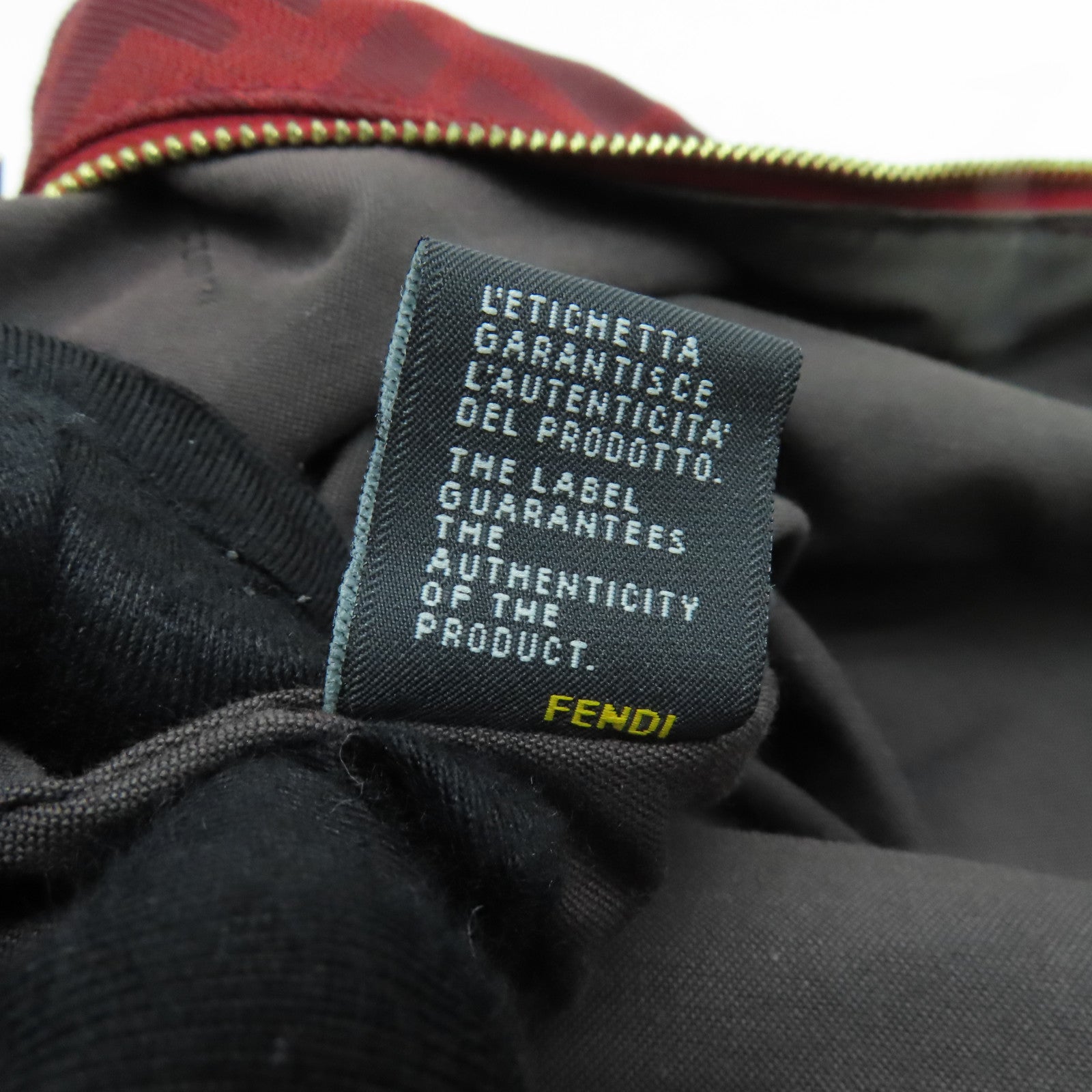FENDI 尼龍Chain Shoulder Bag金扣鏈帶肩背袋紅色