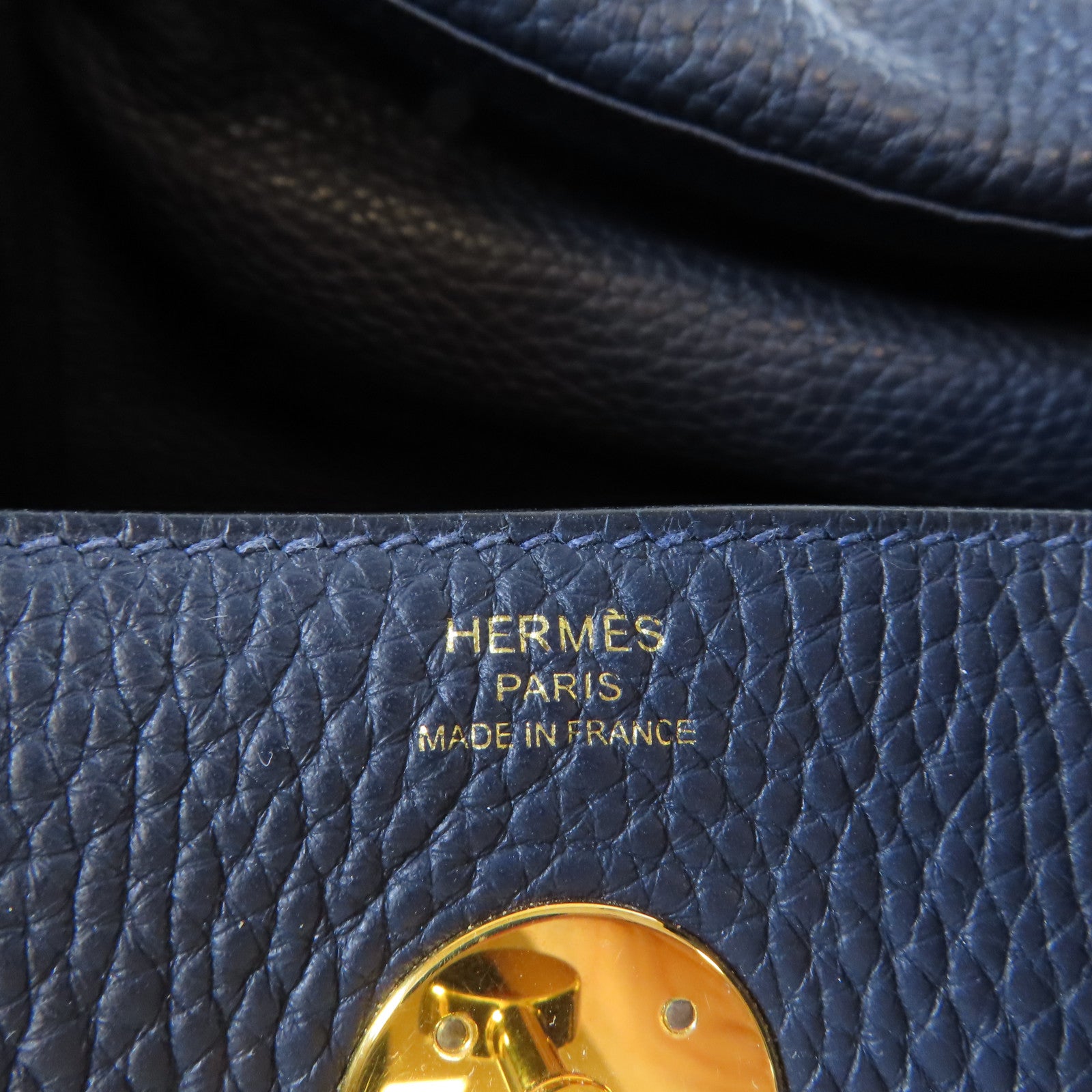 HERMES Clemence皮革Lindy 26金扣手挽肩背兩用袋Bleu Nuit午夜藍色