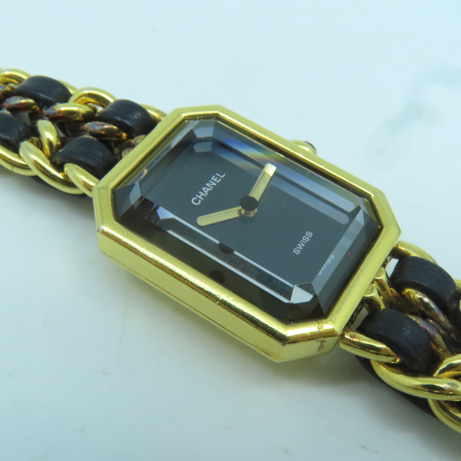 CHANEL 金屬/皮革Premiere L金扣手錶金色/黑色#16cm