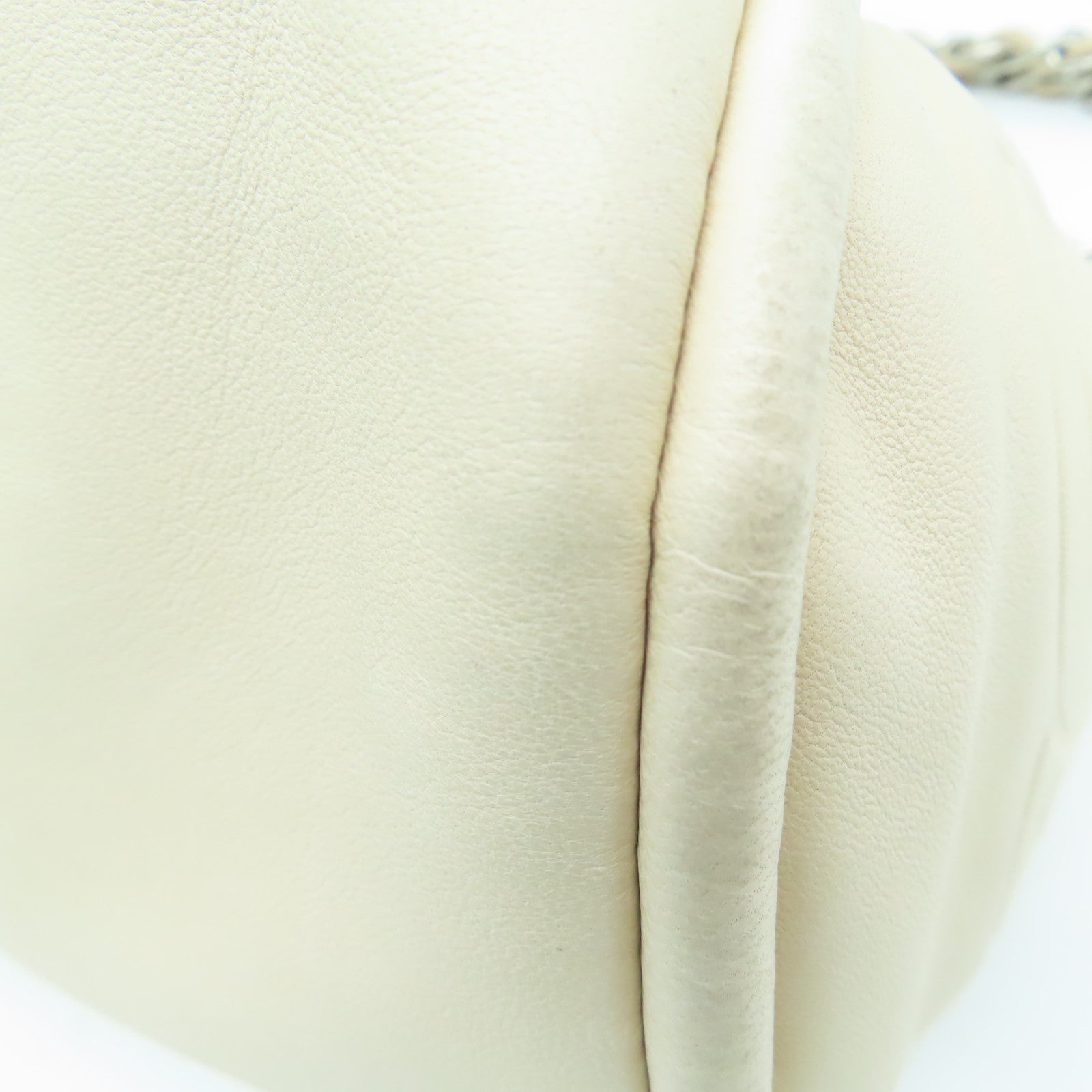 CHANEL 【激減優惠】羊皮皮革Chain Shoulder Bag銀扣肩背袋白色