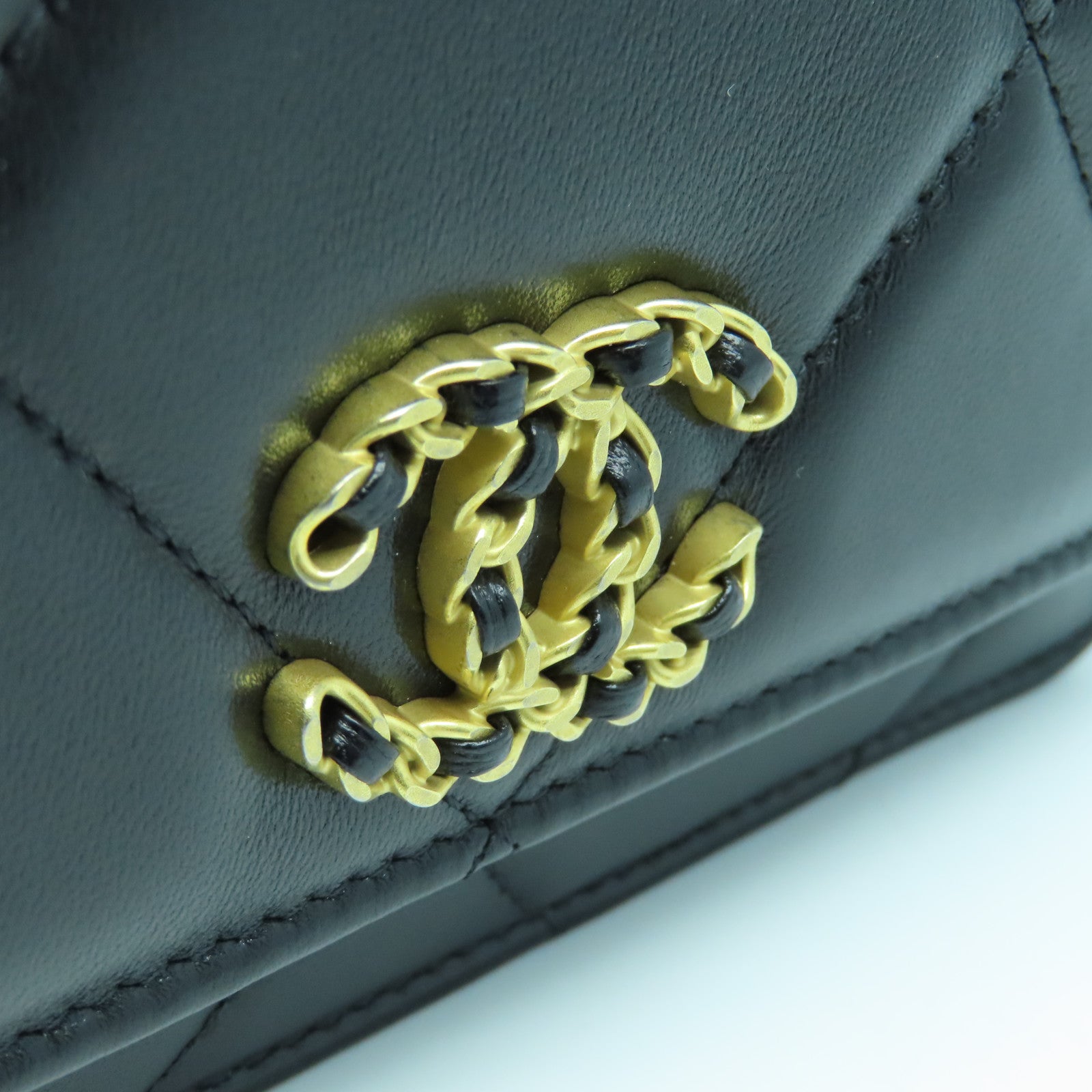CHANEL 菱格羊皮皮革Chain Shoulder Bag金扣/銀扣鏈帶肩背袋黑色