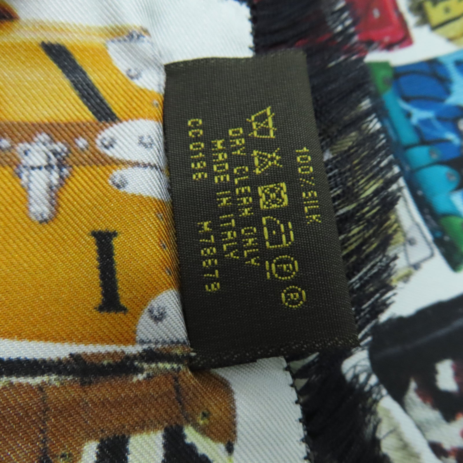 LOUIS VUITTON 絲質Scarf絲巾黑色彩色
