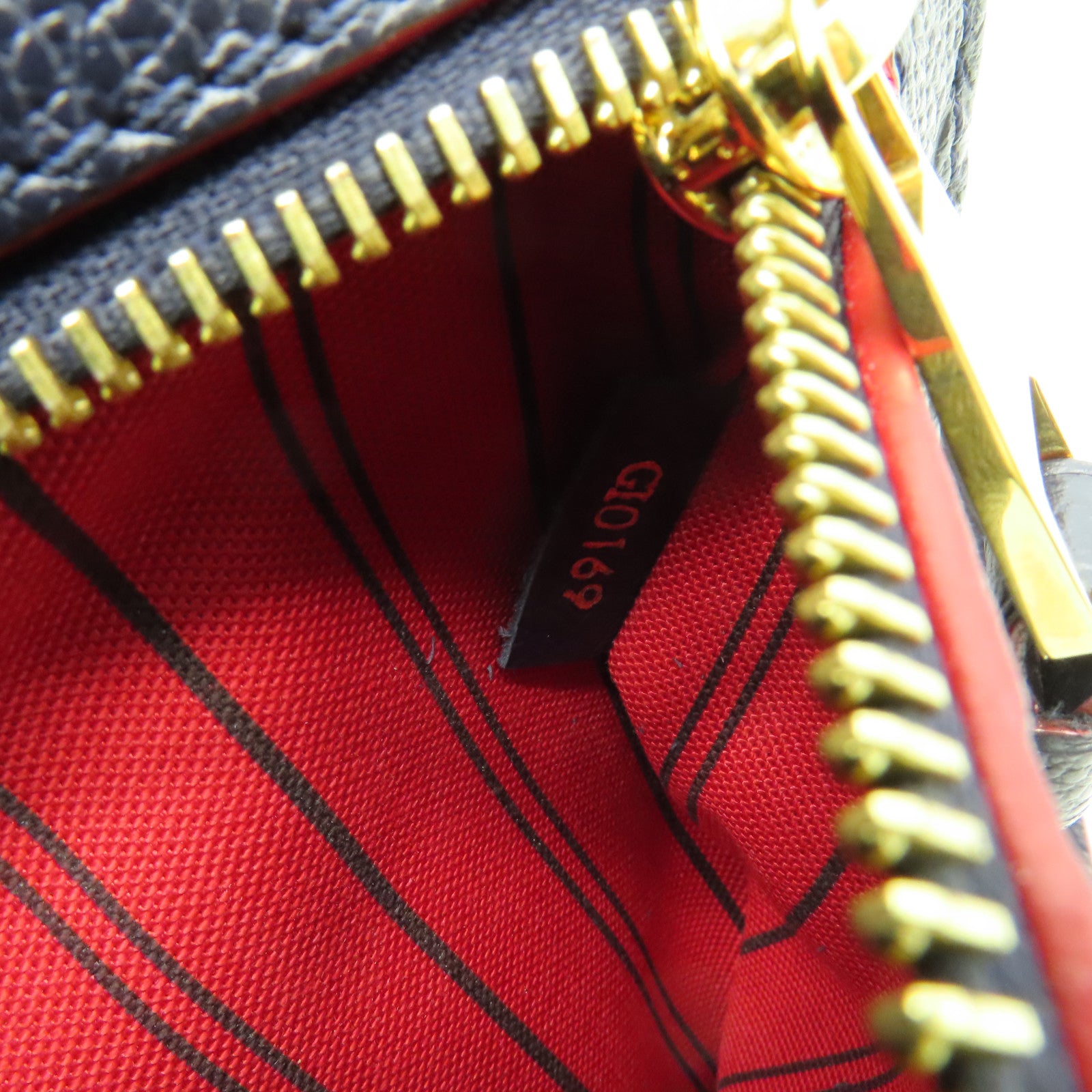 LOUIS VUITTON Monogram Empreinte Pochette Metis金扣手挽肩背兩用袋深藍色