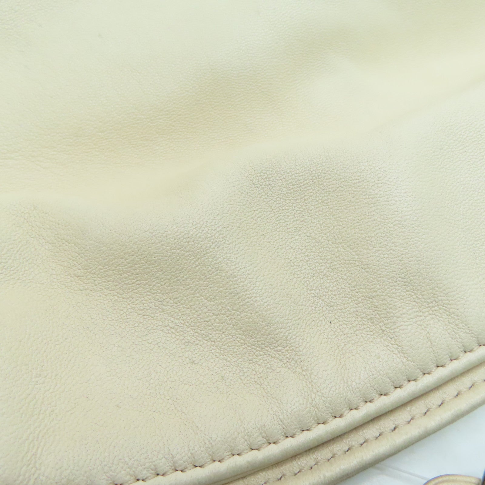CHANEL 【激減優惠】羊皮皮革Chain Shoulder Bag銀扣肩背袋白色