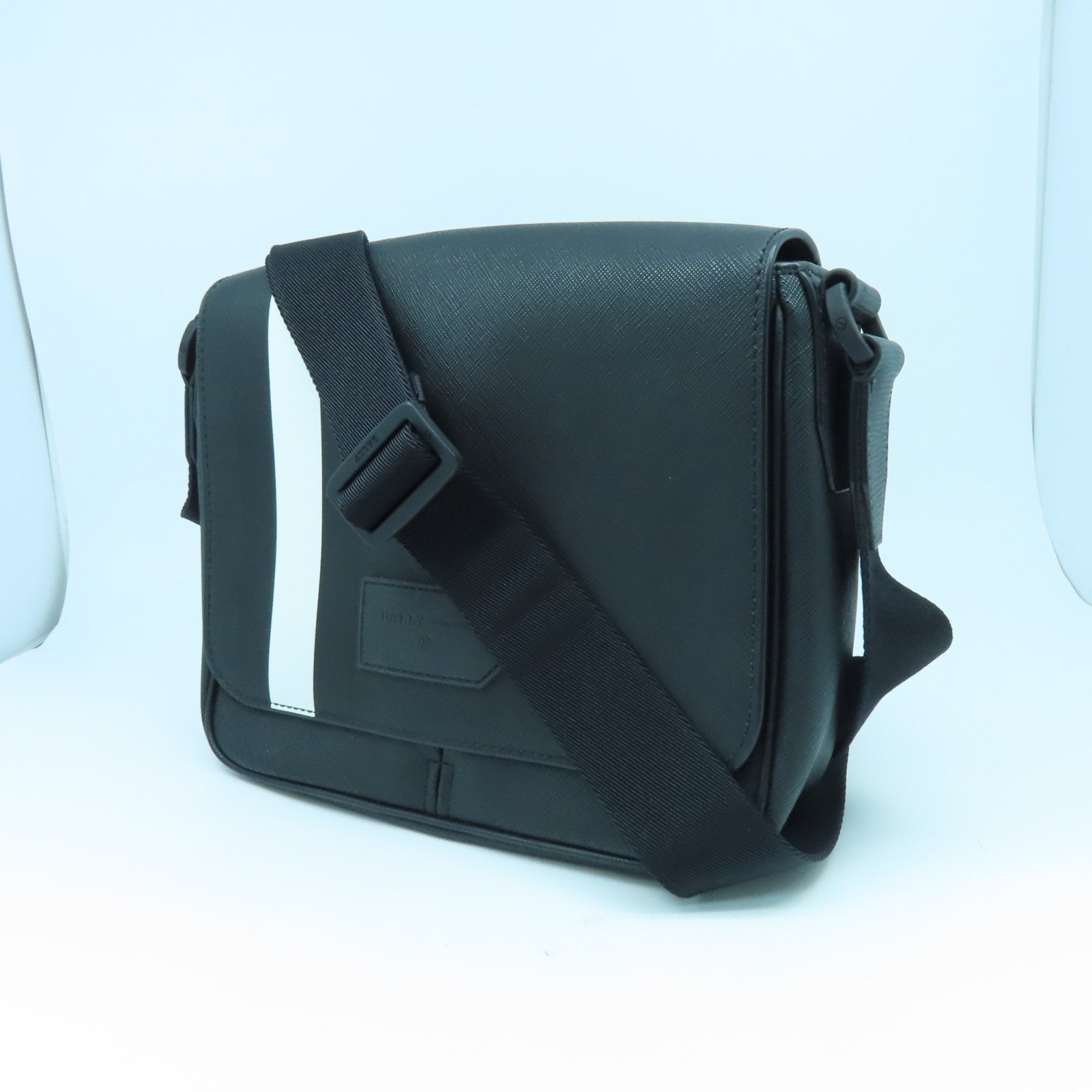 BALLY Cowhide Leather Messenger Bag Black Buckle Shoulder Bag Black