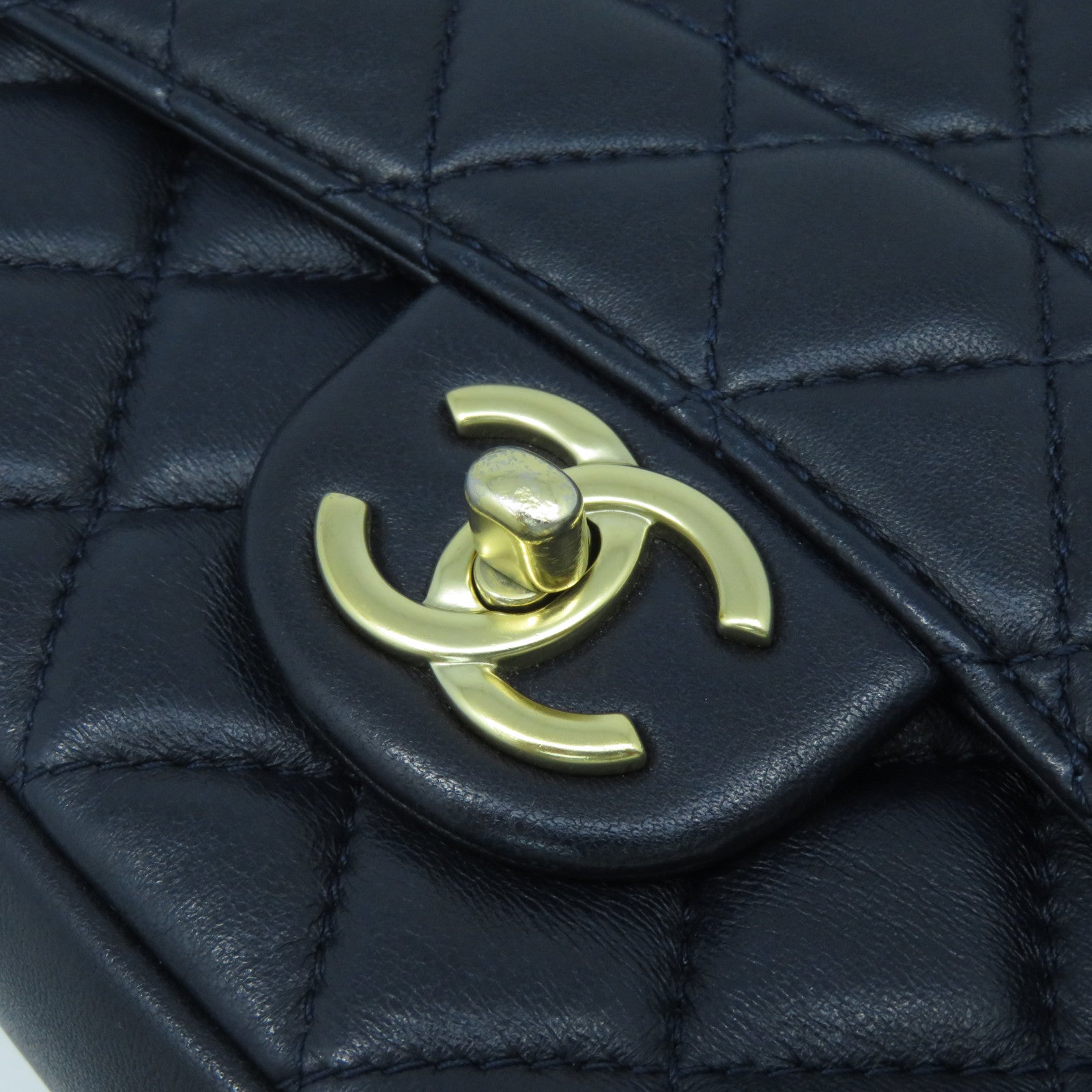 CHANEL 菱格羊皮皮革Chain Shoulder Bag金扣鏈帶肩背袋深藍色