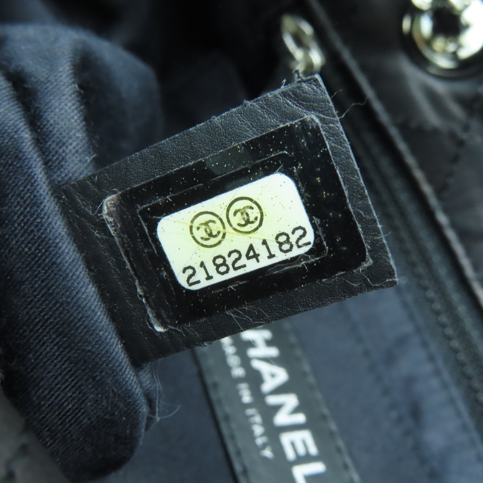 CHANEL 菱格牛皮皮革Chain Shoulder Bag银扣链带肩背袋黑色