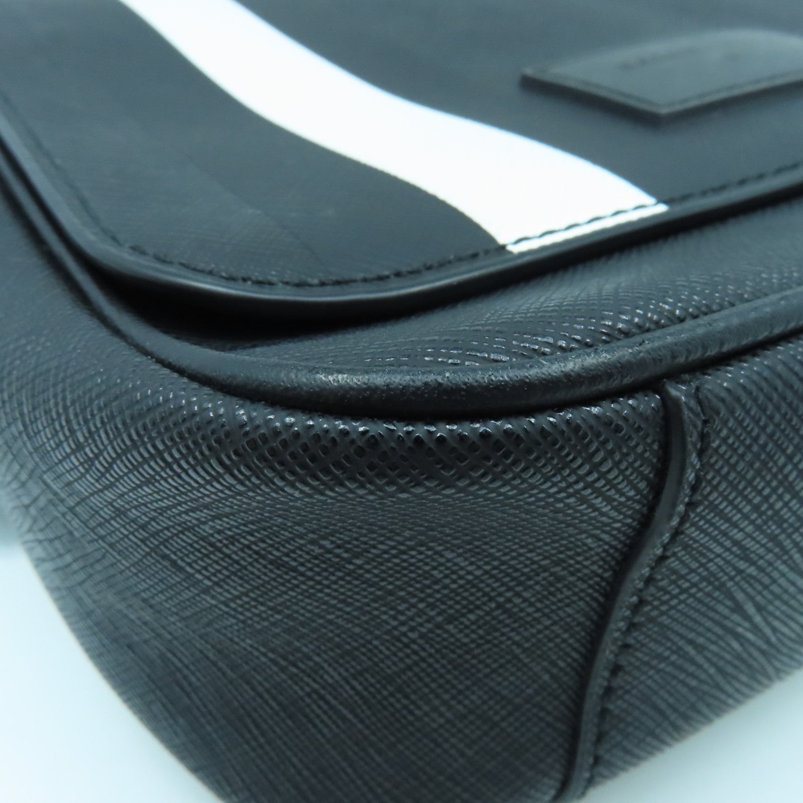 BALLY Cowhide Leather Messenger Bag Black Buckle Shoulder Bag Black