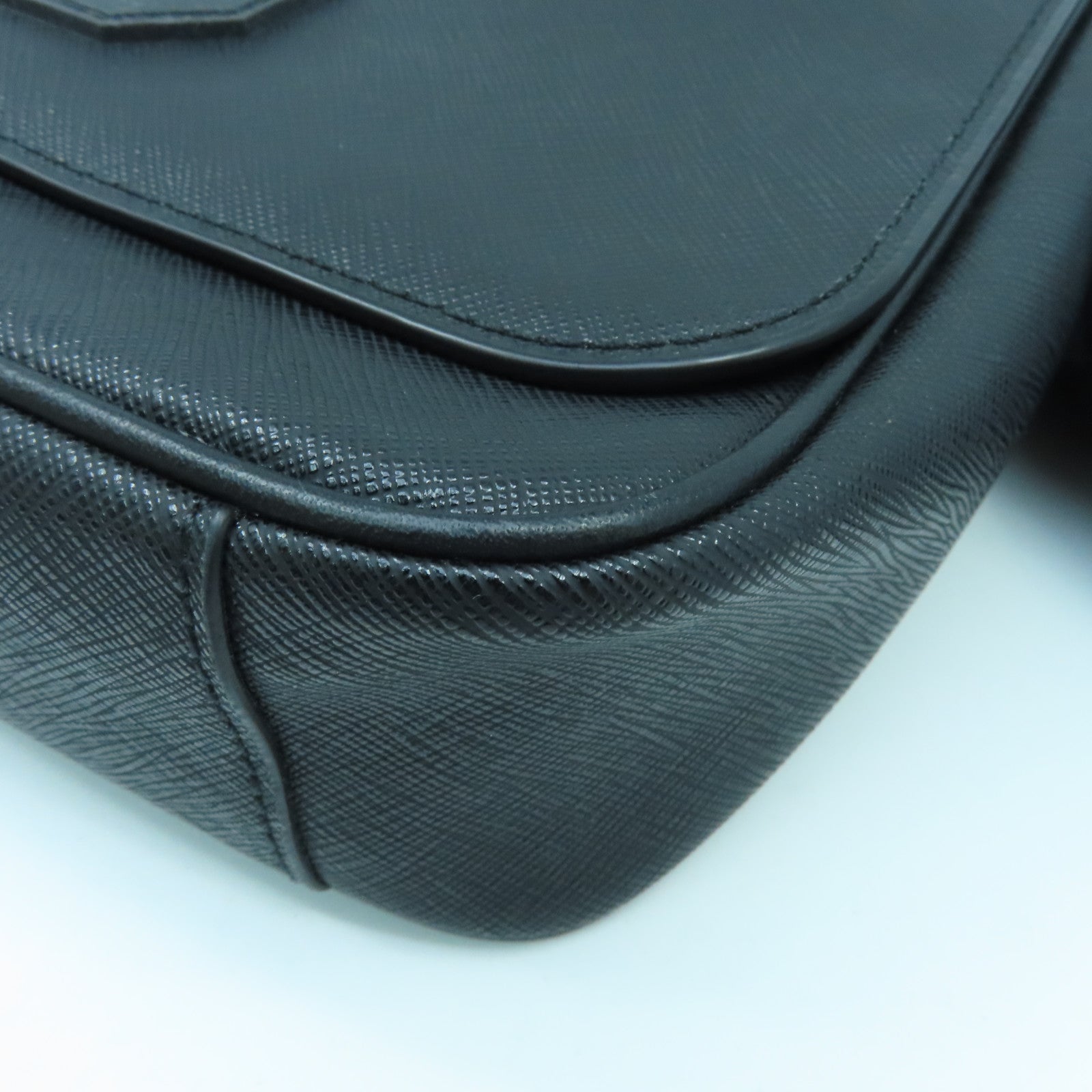 BALLY Cowhide Leather Messenger Bag Black Buckle Shoulder Bag Black