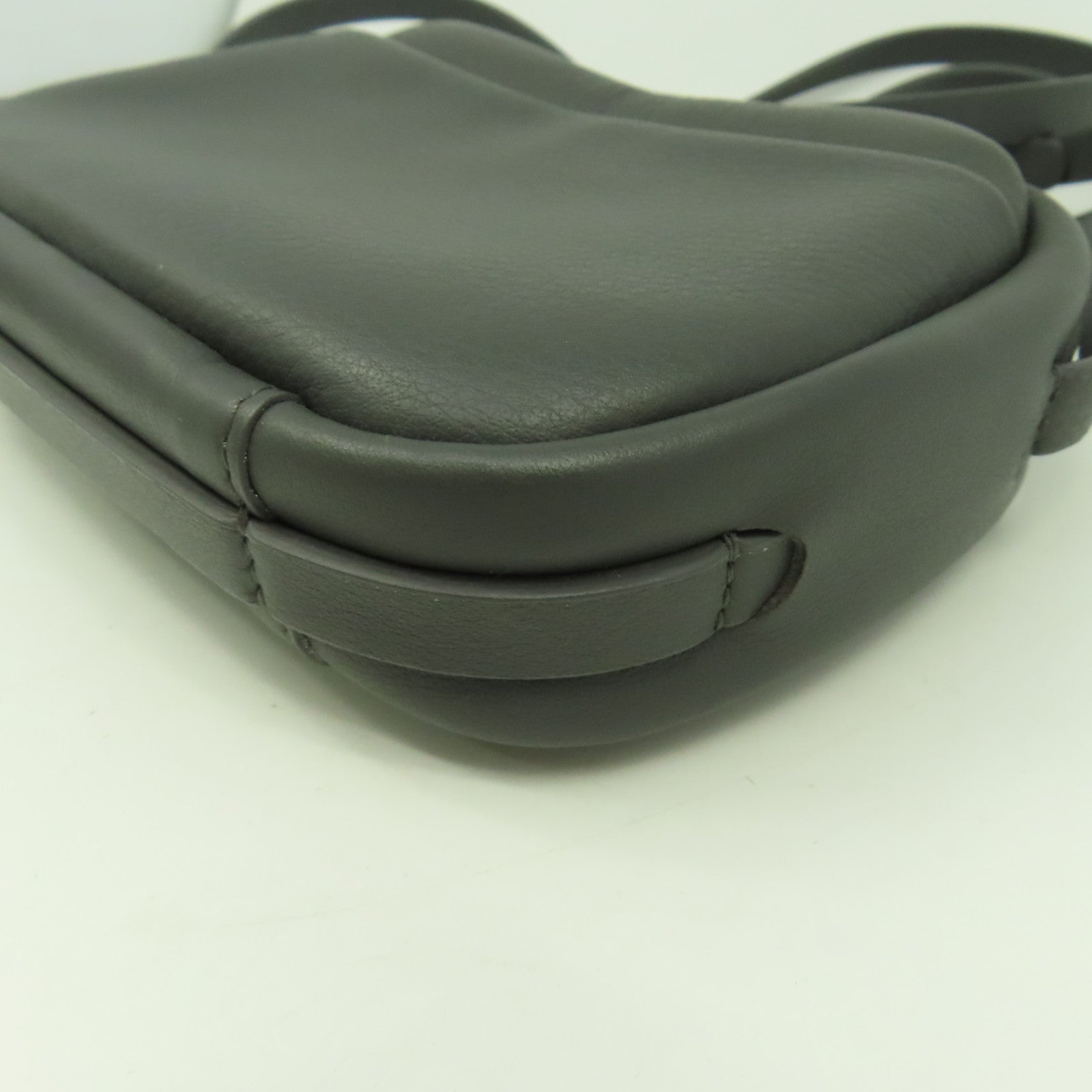 BALENCIAGA 牛皮皮革Exeryay XS銀扣肩背袋灰色
