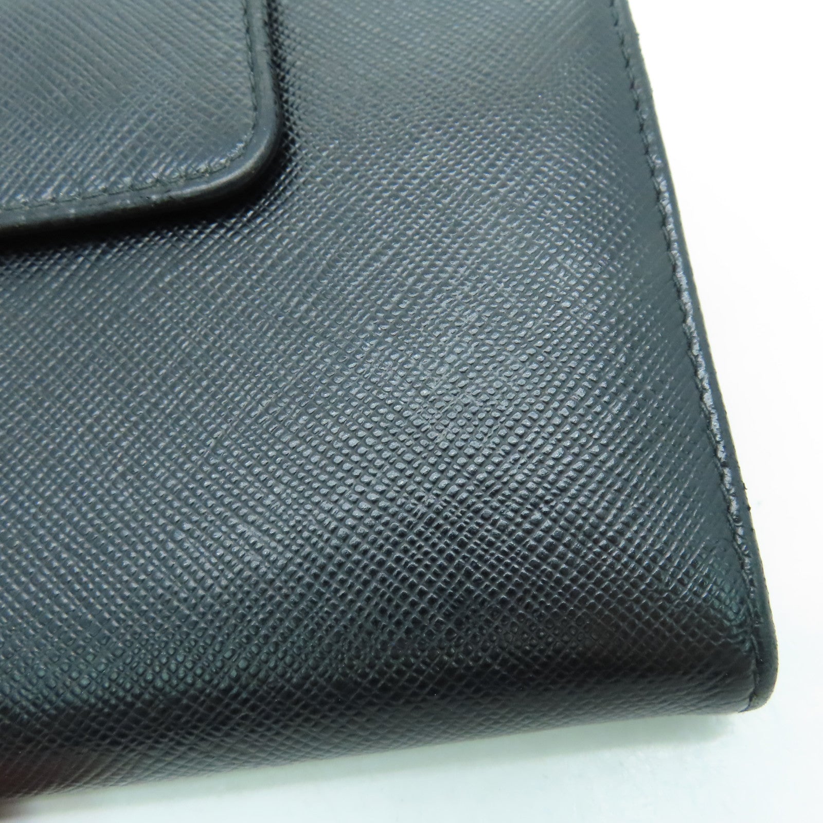 PRADA Saffiano皮革Wallet金扣錢包黑色