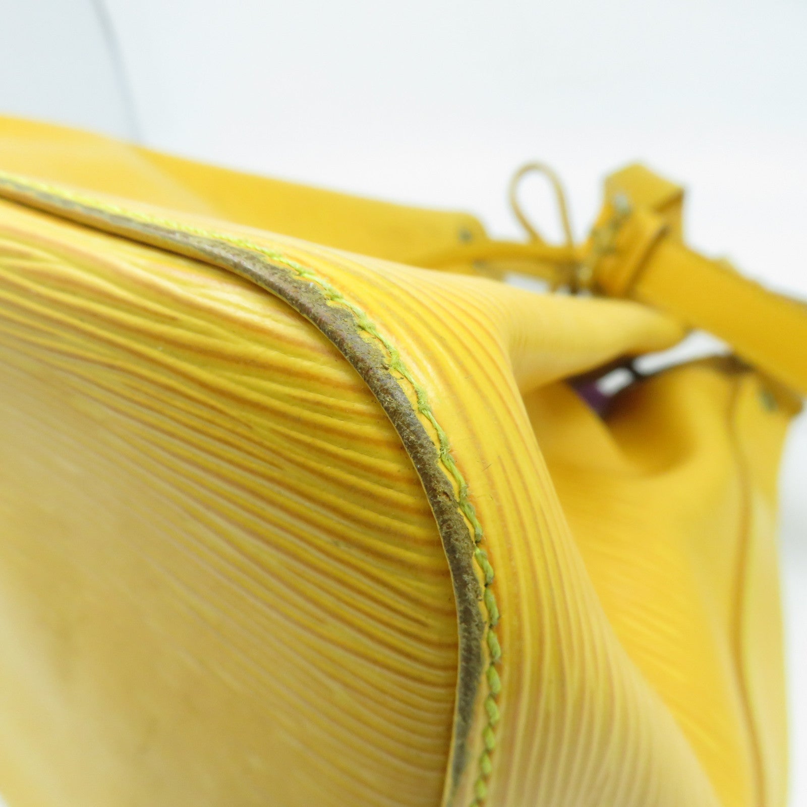 LOUIS VUITTON Epi Noe Shoulder Bag金扣肩背袋黃色